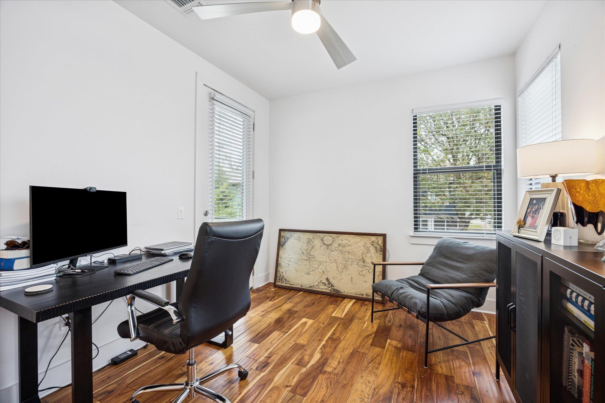 1011 E 12th St, Austin, TX 78702