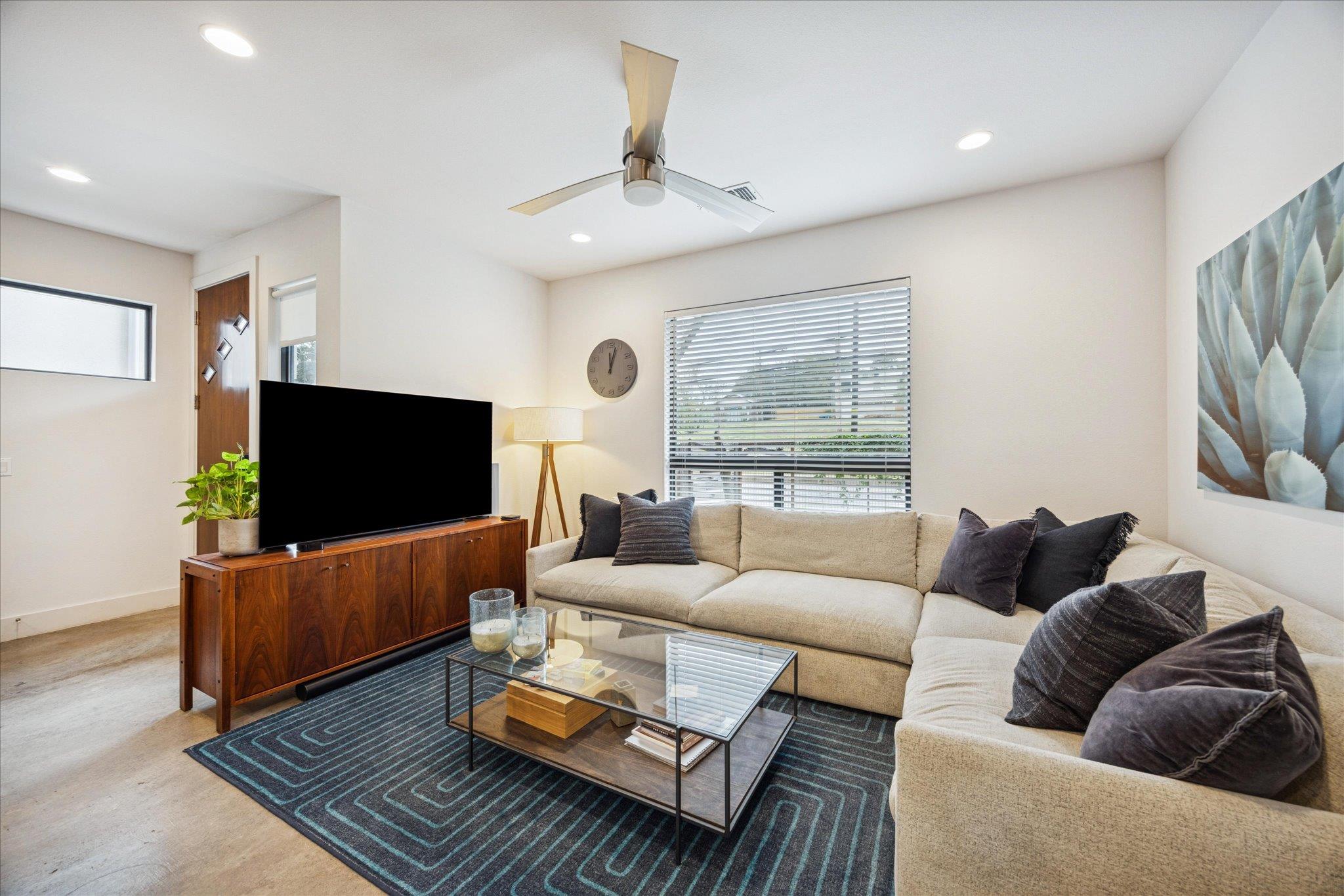 1011 E 12th St, Austin, TX 78702