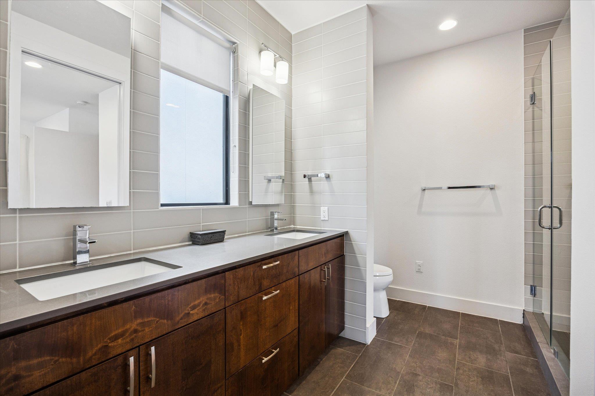 1011 E 12th St, Austin, TX 78702