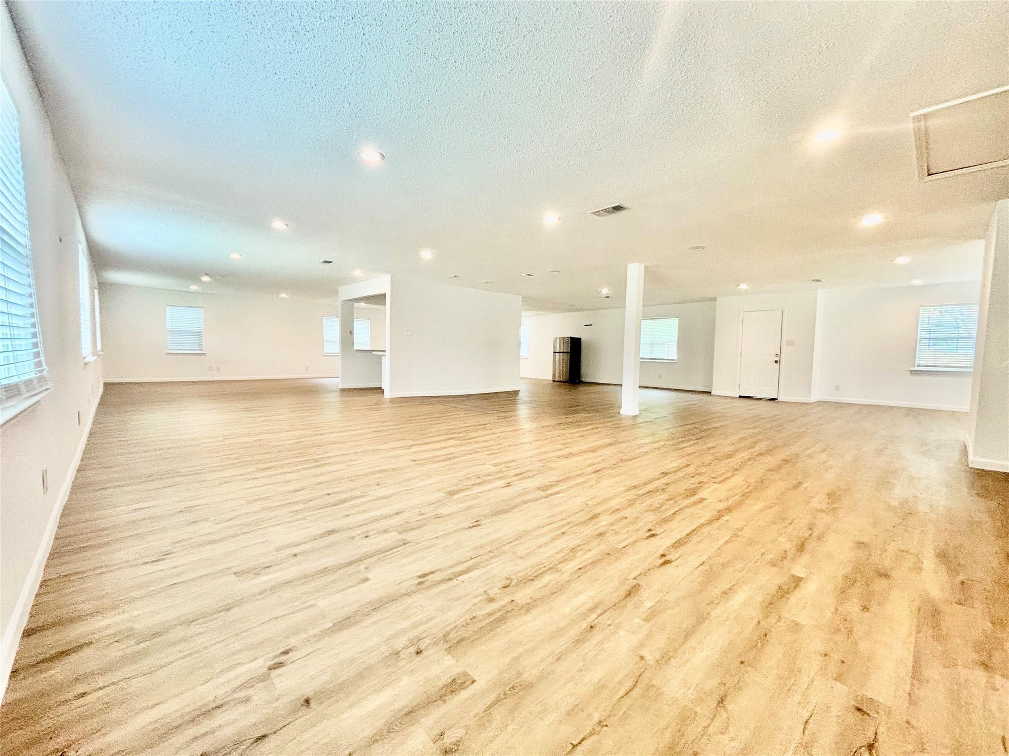 2008 E 12th St, Austin, TX 78702