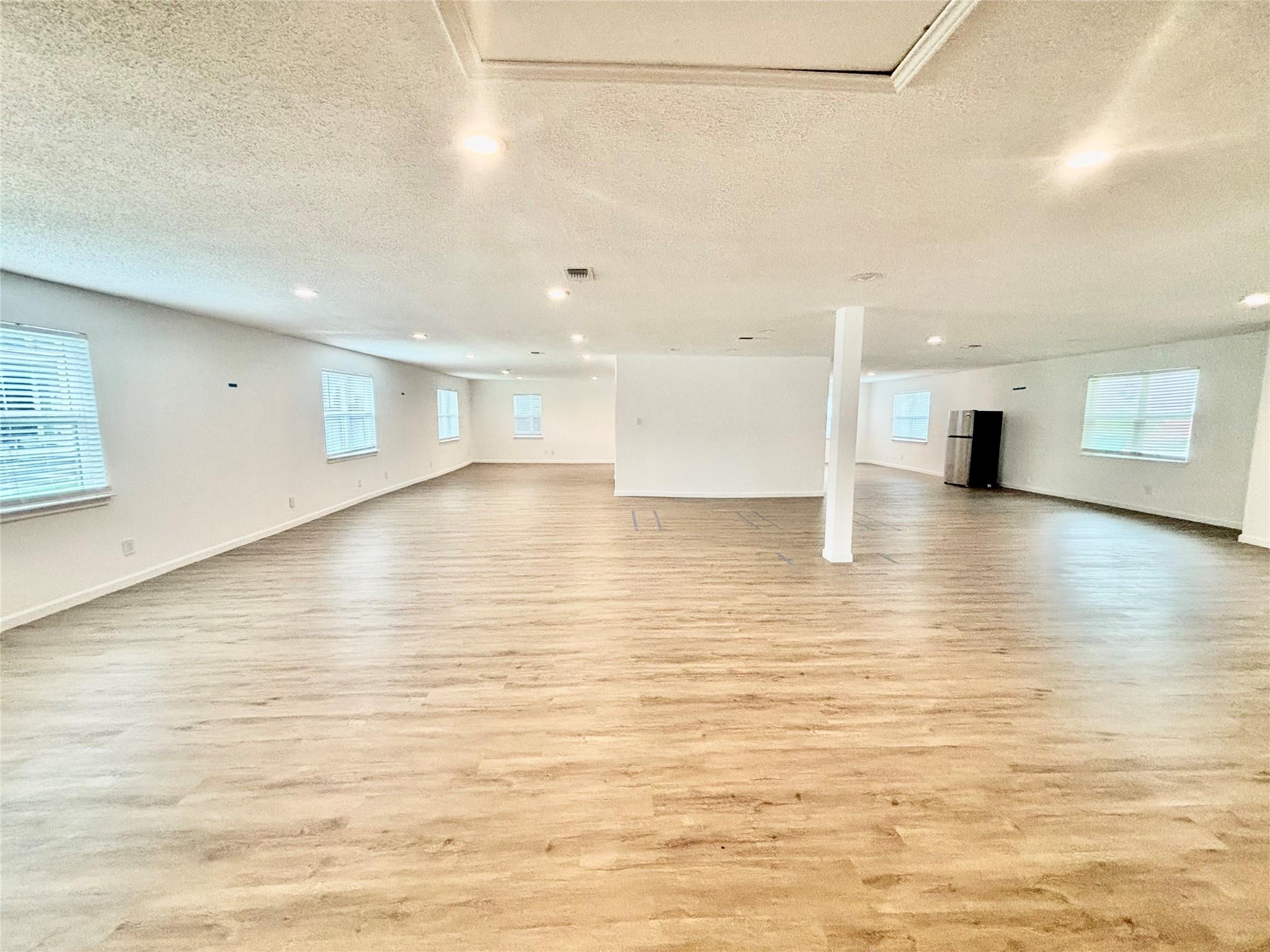 2008 E 12th St, Austin, TX 78702