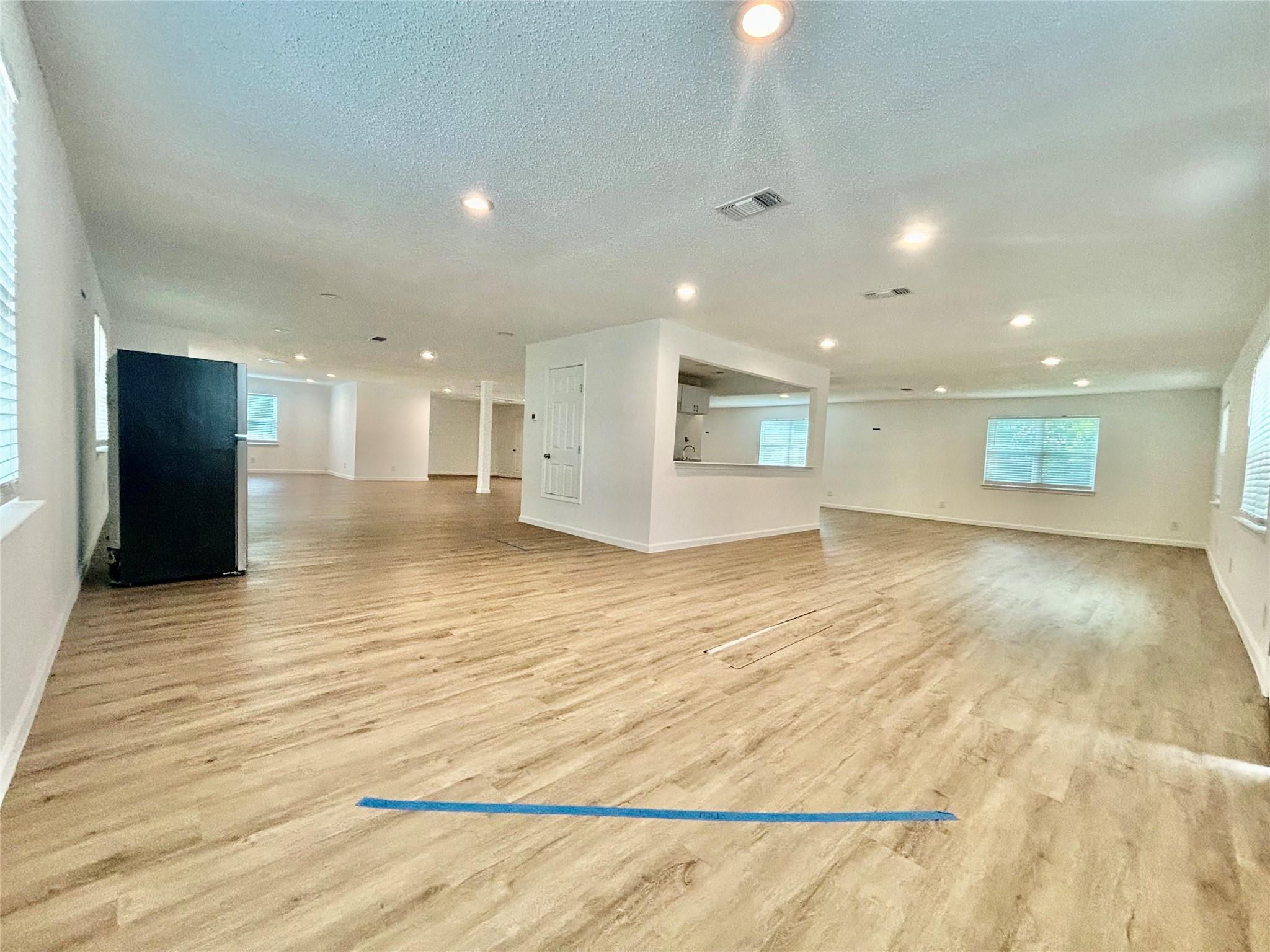 2008 E 12th St, Austin, TX 78702