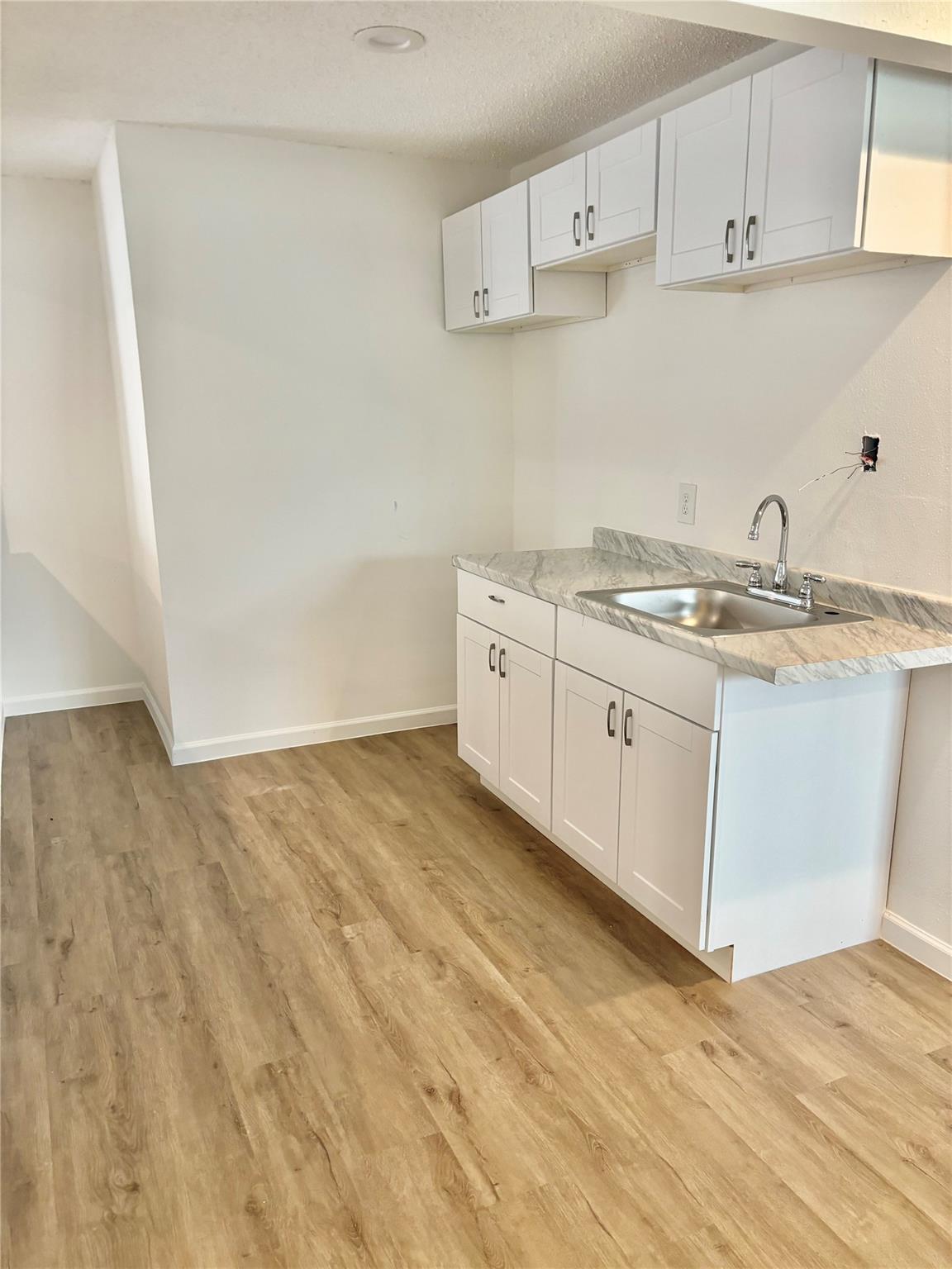 2008 E 12th St, Austin, TX 78702