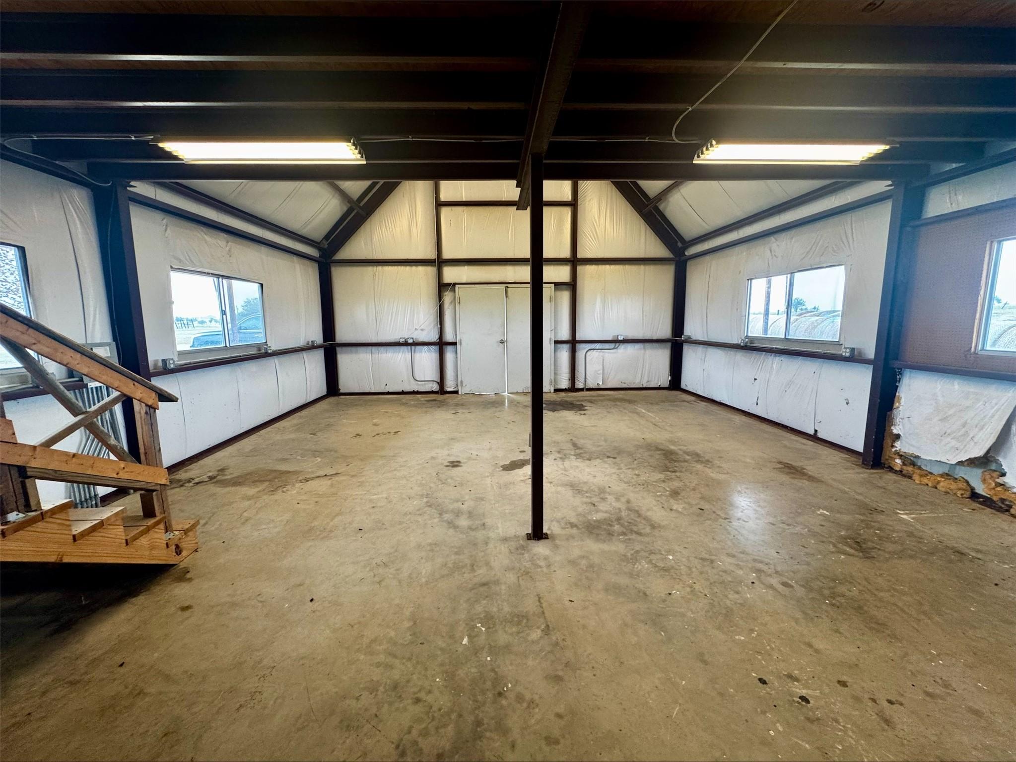 601 County Road 497, Taylor, TX 76574