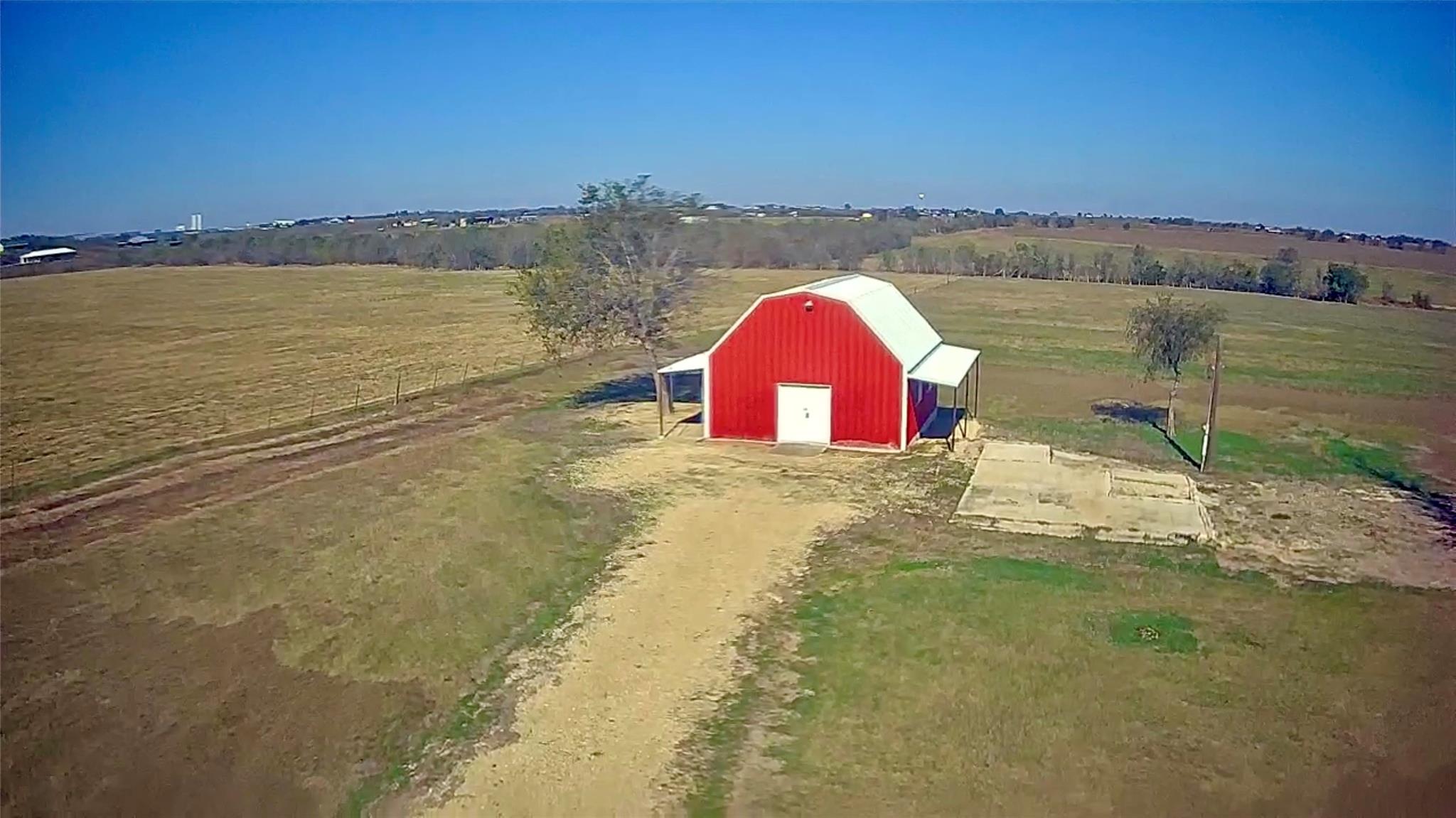 601 County Road 497, Taylor, TX 76574