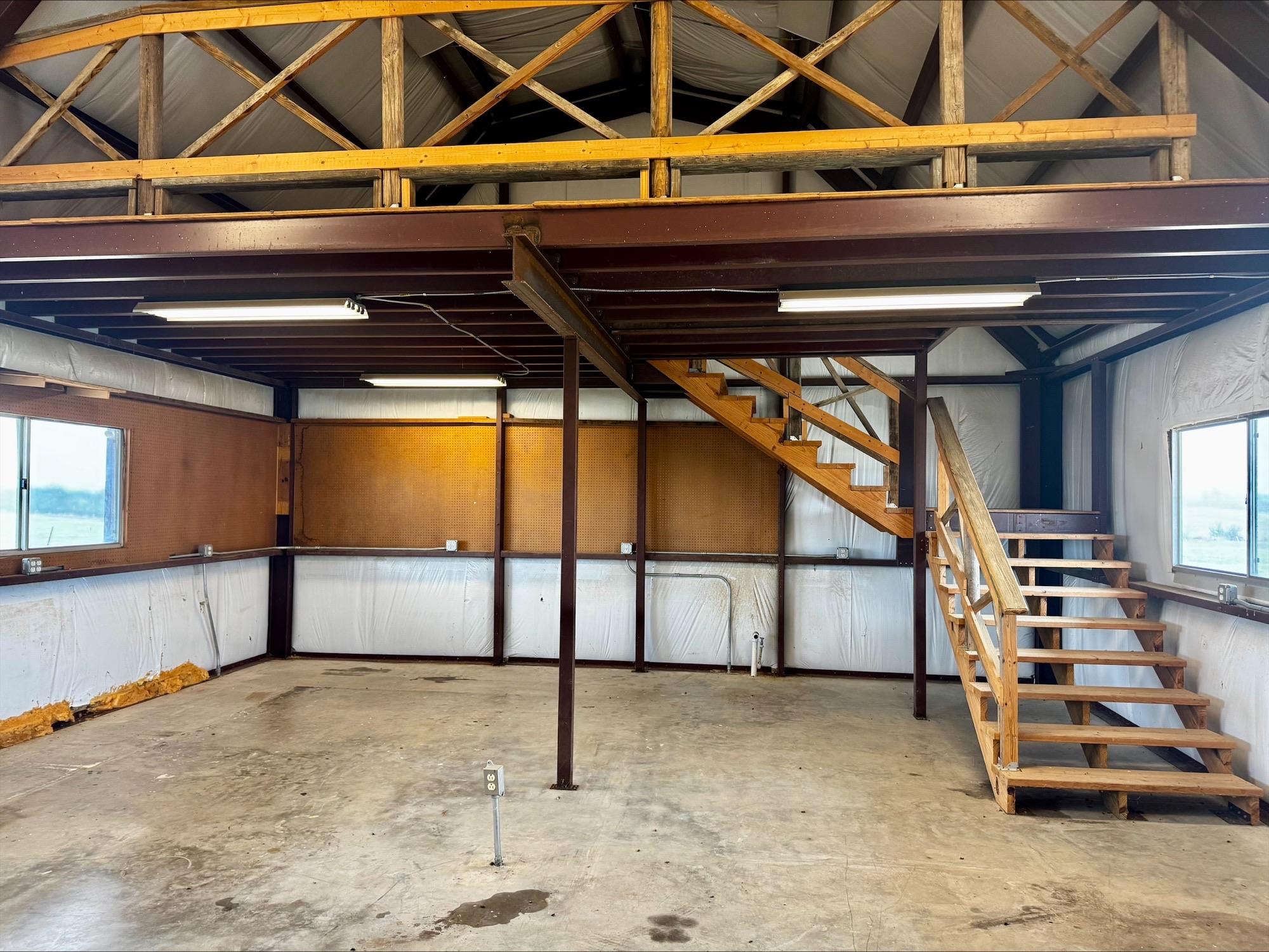 601 County Road 497, Taylor, TX 76574