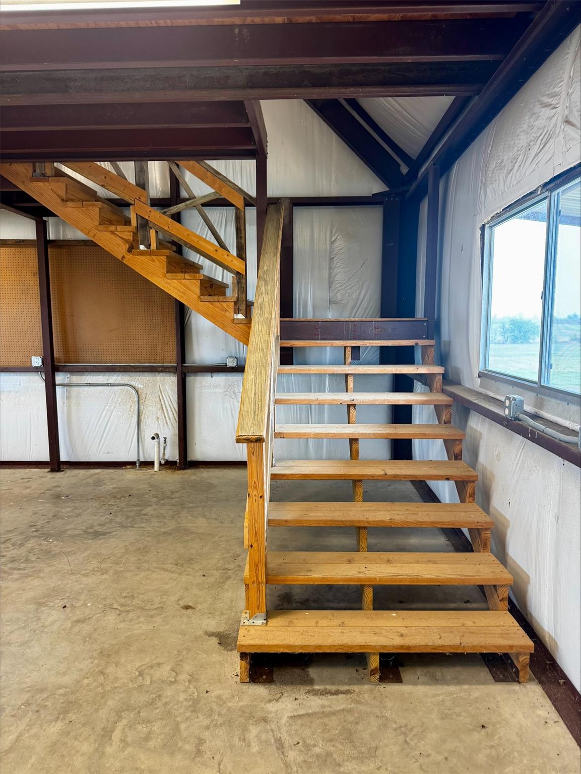 601 County Road 497, Taylor, TX 76574