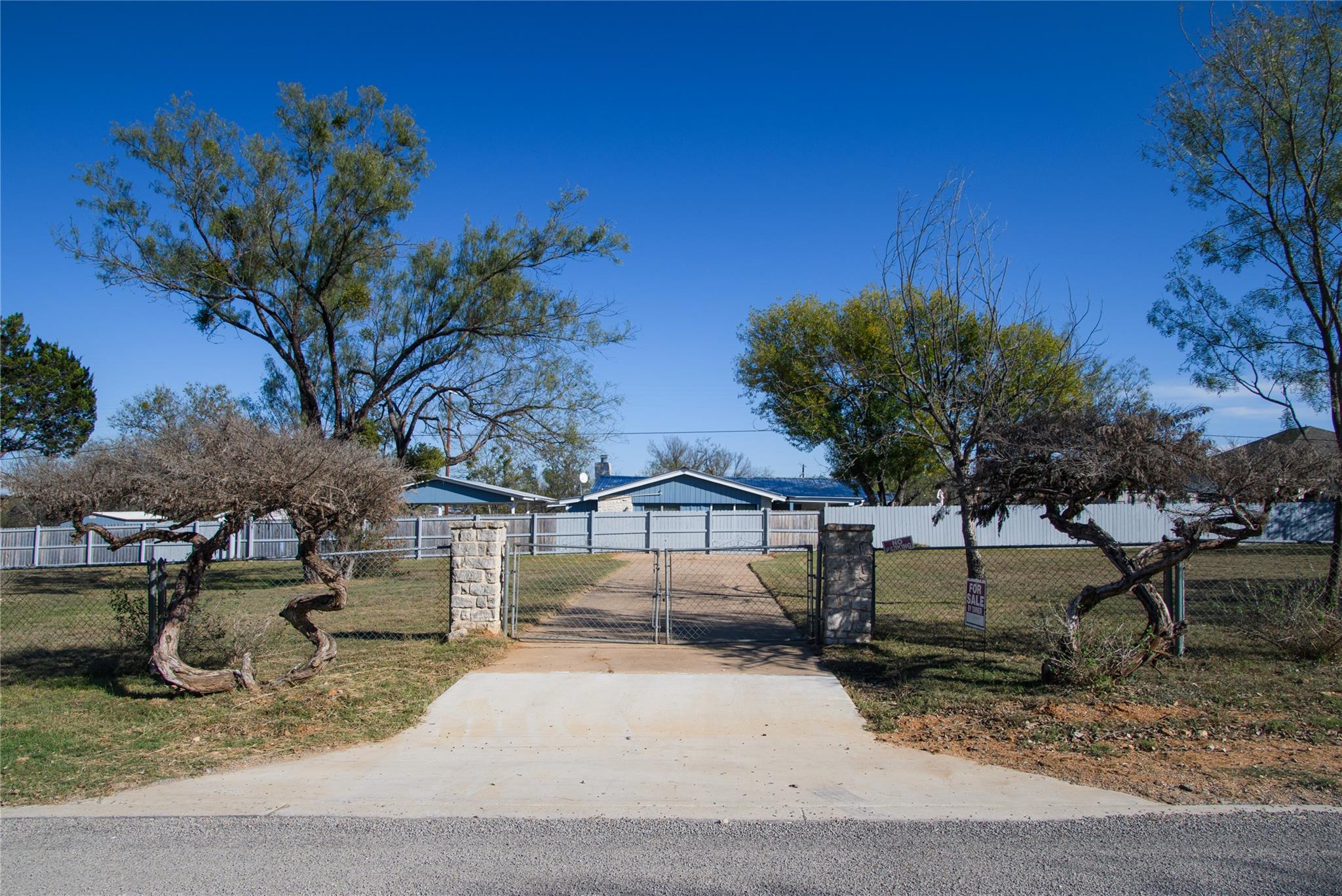 467-464 Fir Ln, Cottonwood Shores, TX 78657