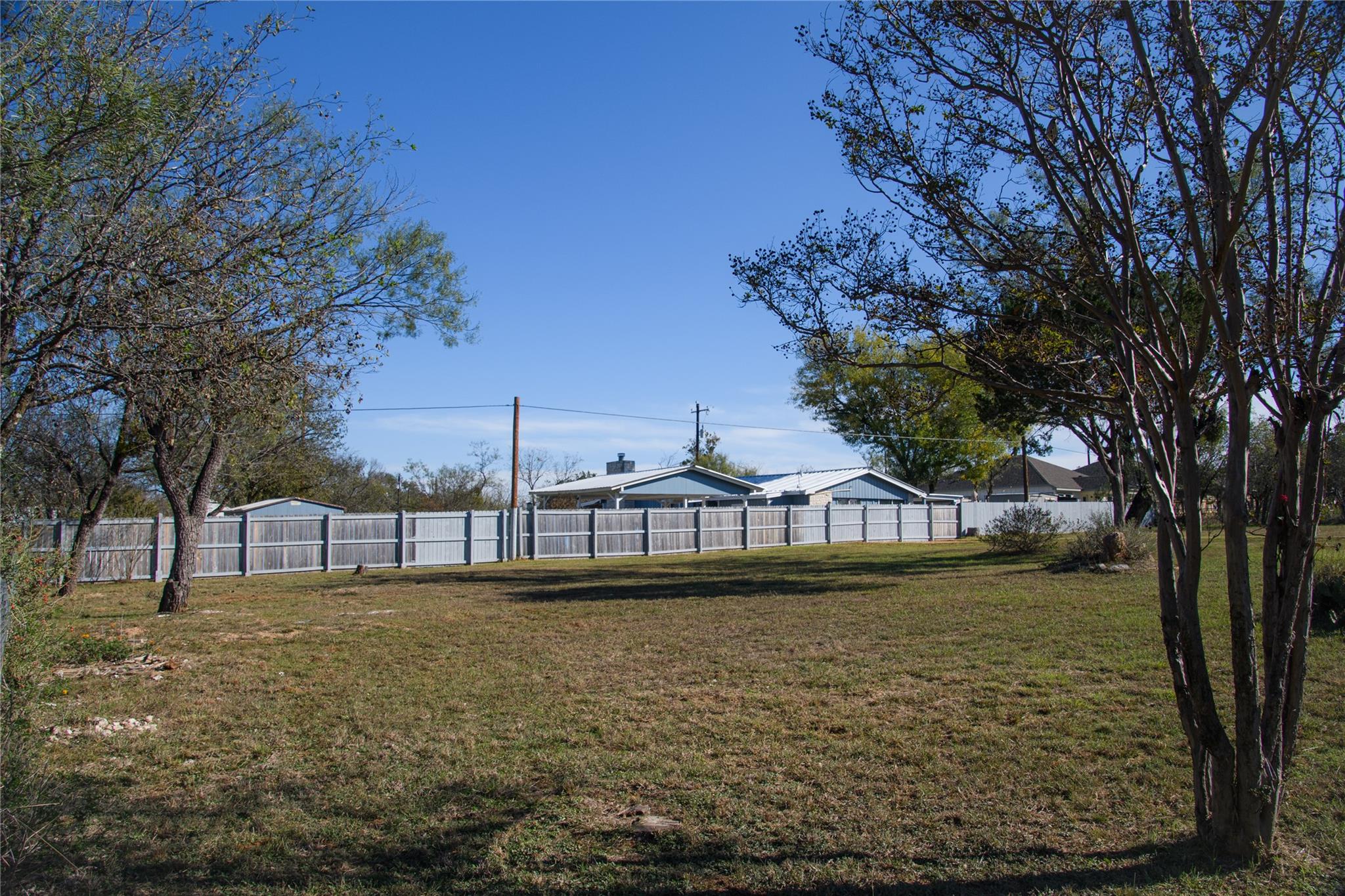 467-464 Fir Ln, Cottonwood Shores, TX 78657