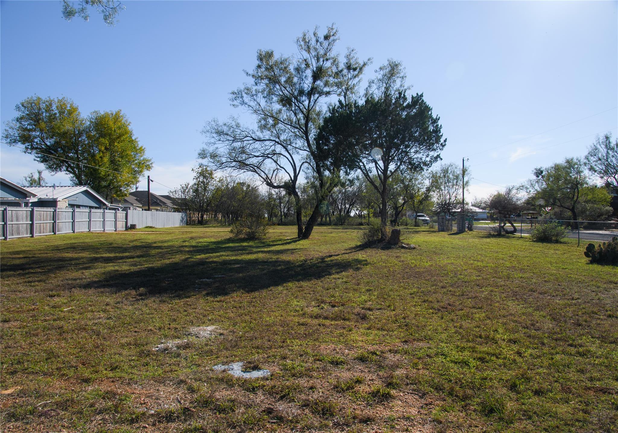 467-464 Fir Ln, Cottonwood Shores, TX 78657