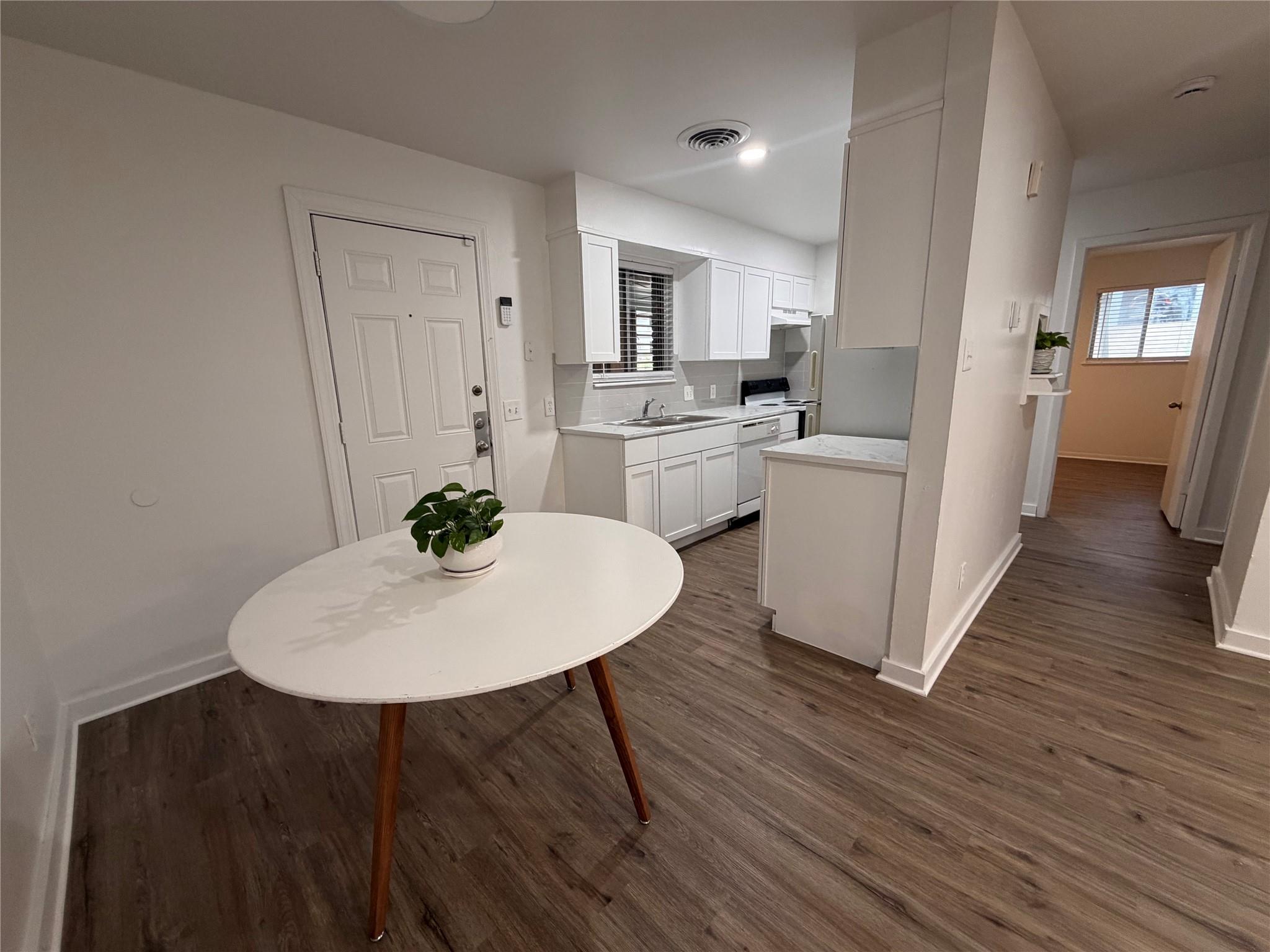 2308 Alta Vista Ave # B, Austin, TX 78704