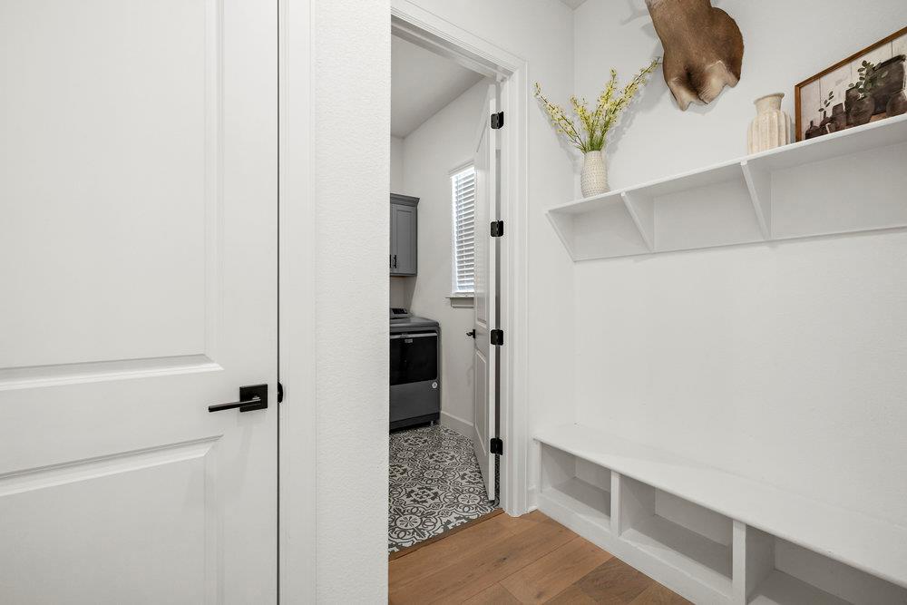 100 Pueblo Peak Cv, Liberty Hill, TX 78642