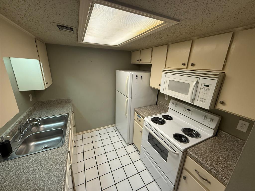 2401 Leon St # 209., Austin, TX 78705