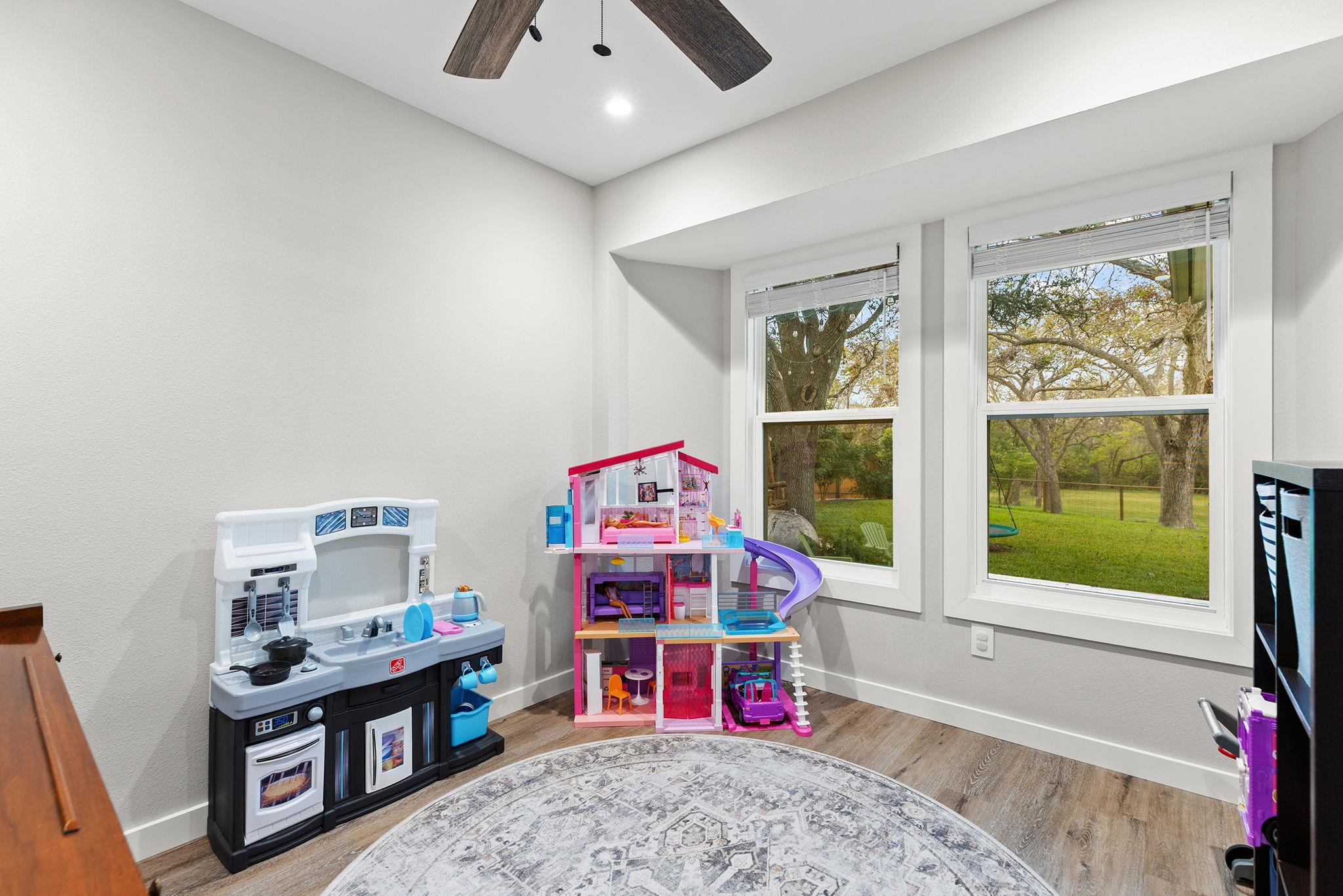 4400 County Road 123, Round Rock, TX 78664