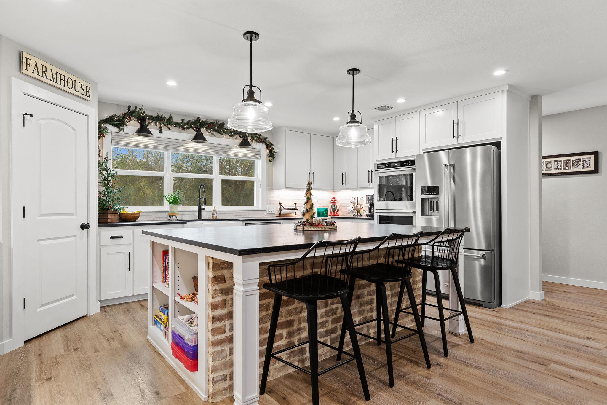 4400 County Road 123, Round Rock, TX 78664