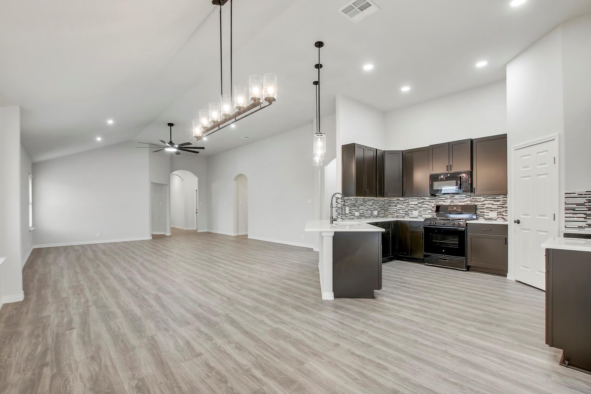 406 Dragon Ridge Rd, Buda, TX 78610