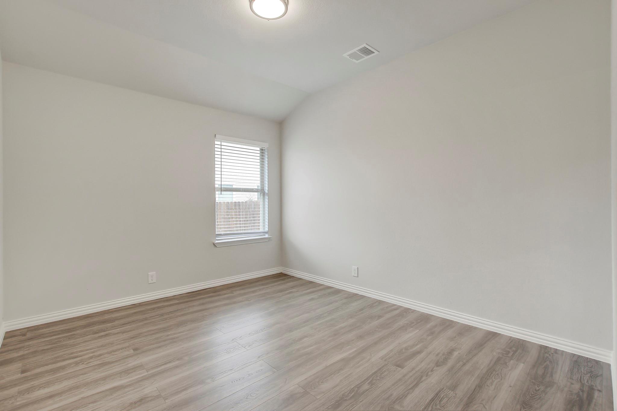 406 Dragon Ridge Rd, Buda, TX 78610