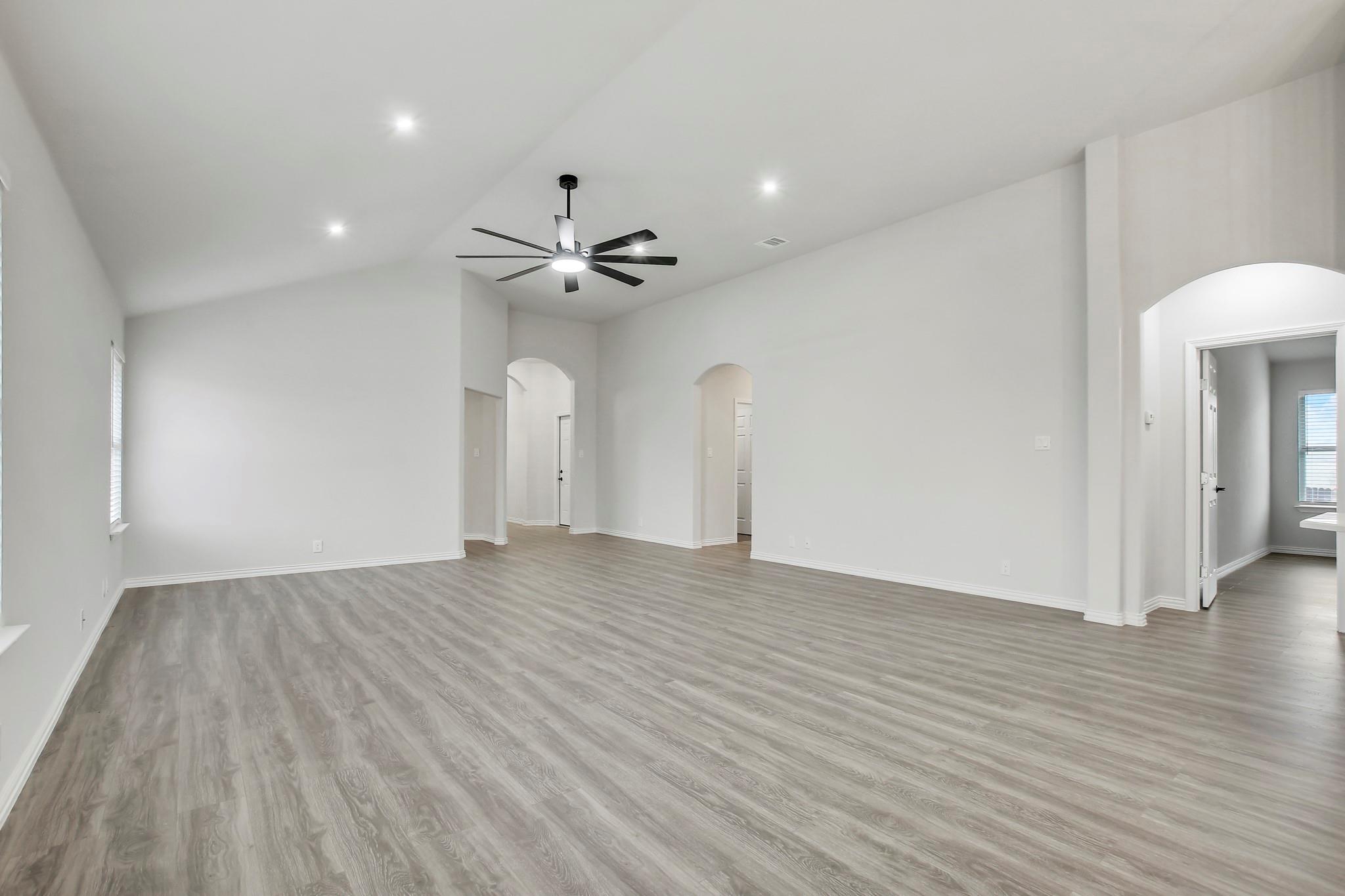 406 Dragon Ridge Rd, Buda, TX 78610