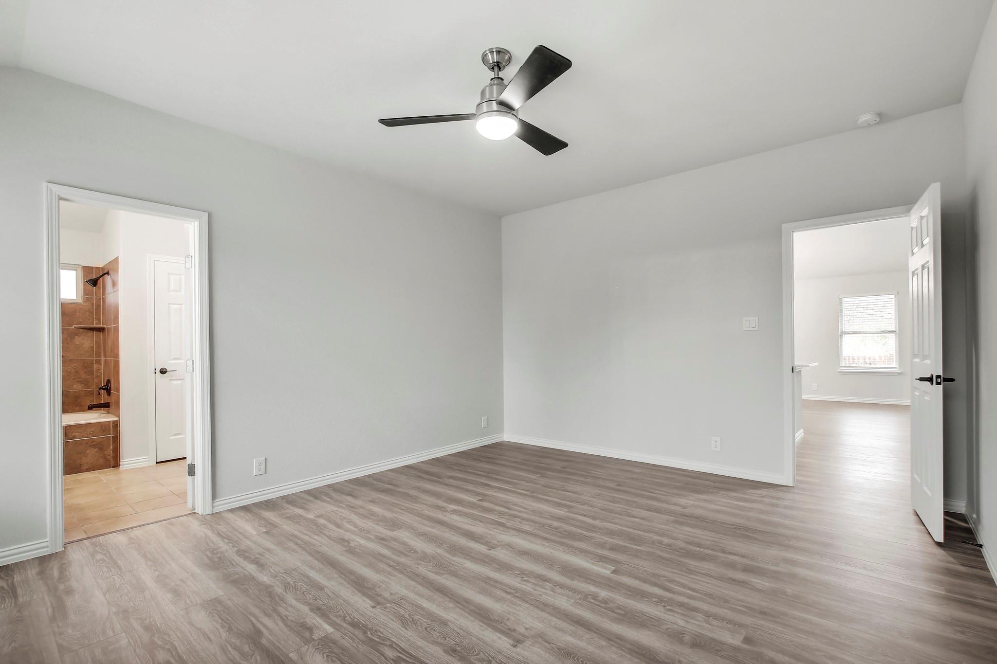 406 Dragon Ridge Rd, Buda, TX 78610