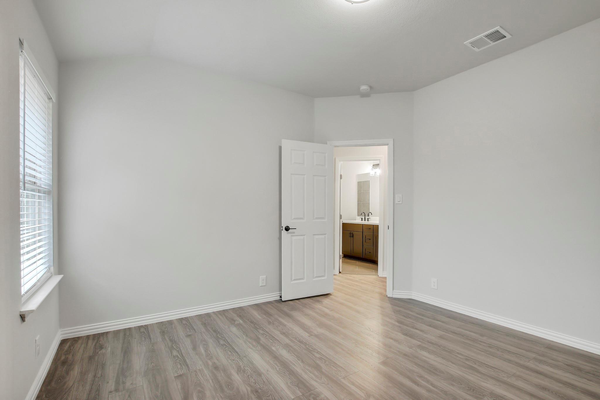 406 Dragon Ridge Rd, Buda, TX 78610