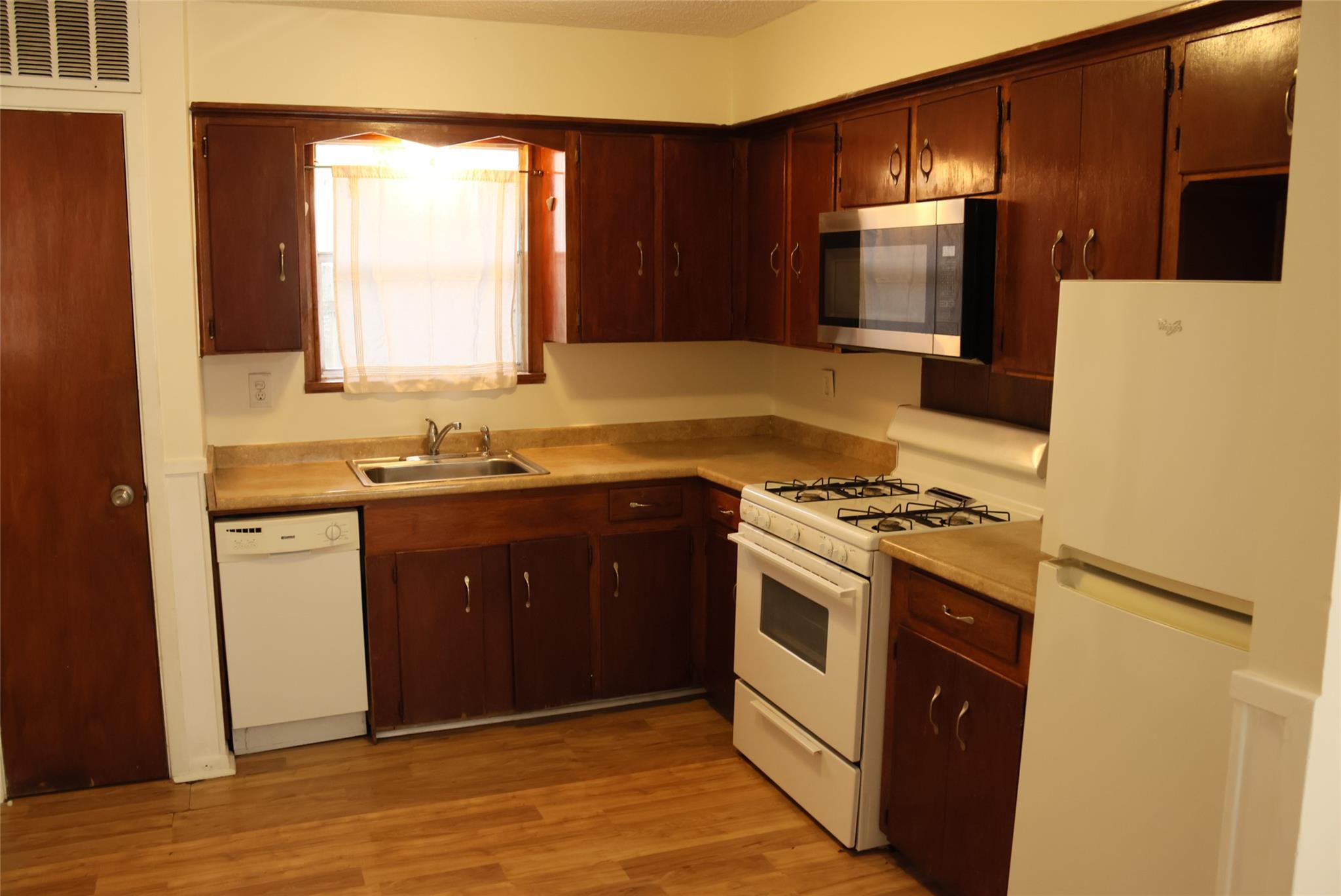 2713 Saint Edwards Cir # A, Austin, TX 78704