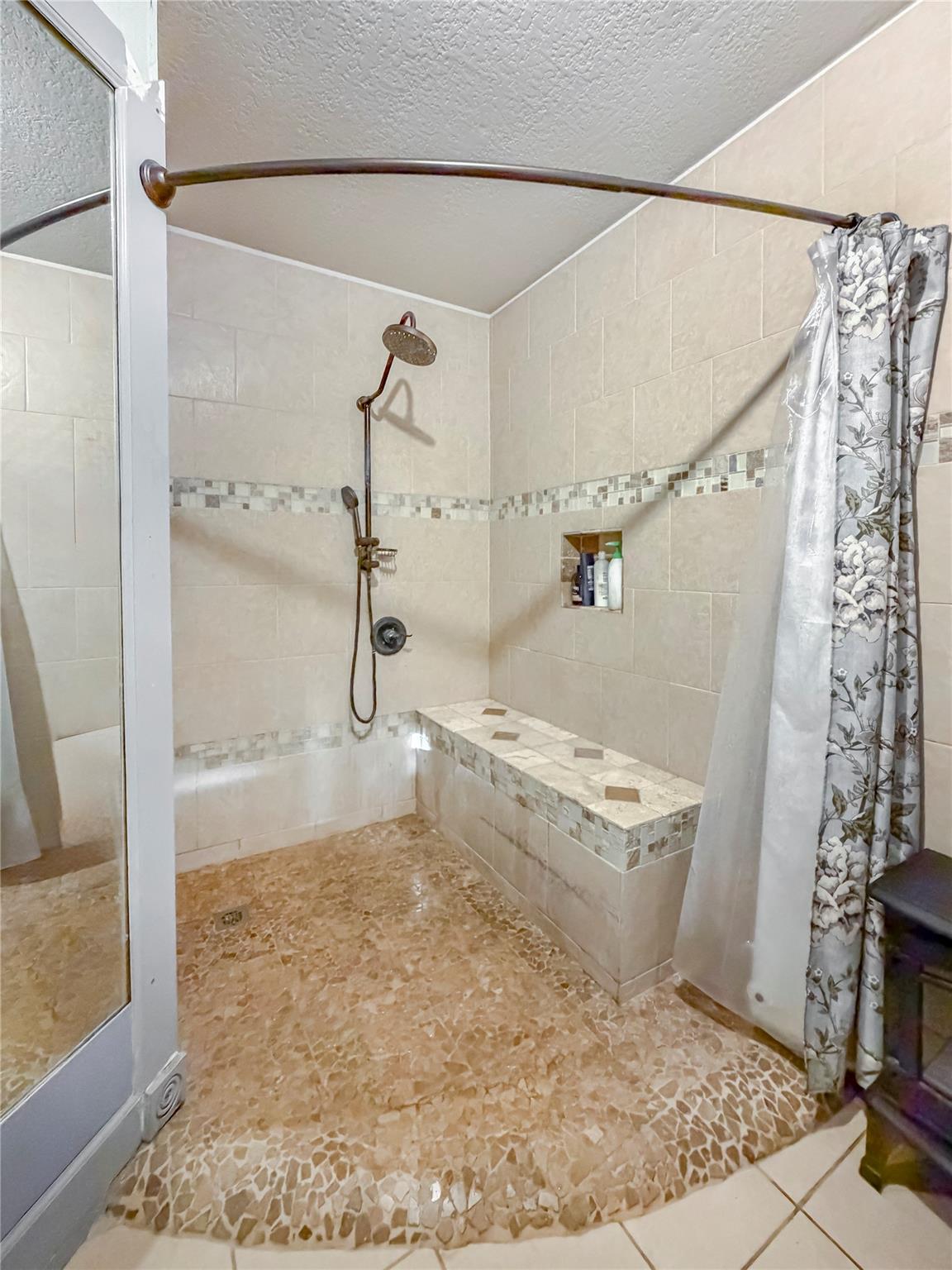 2741 Connie Dr, Canyon Lake, TX 78133