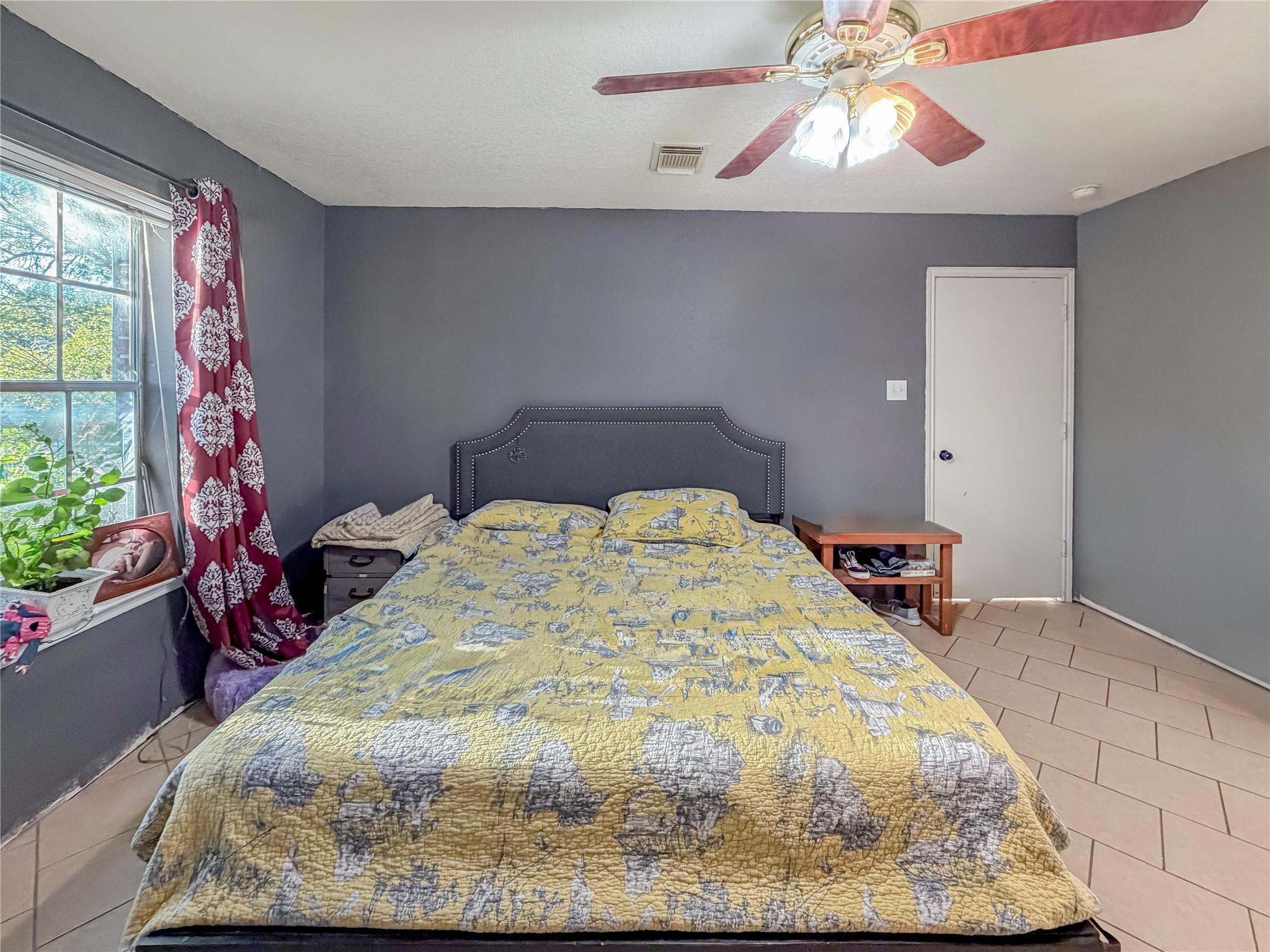 2741 Connie Dr, Canyon Lake, TX 78133