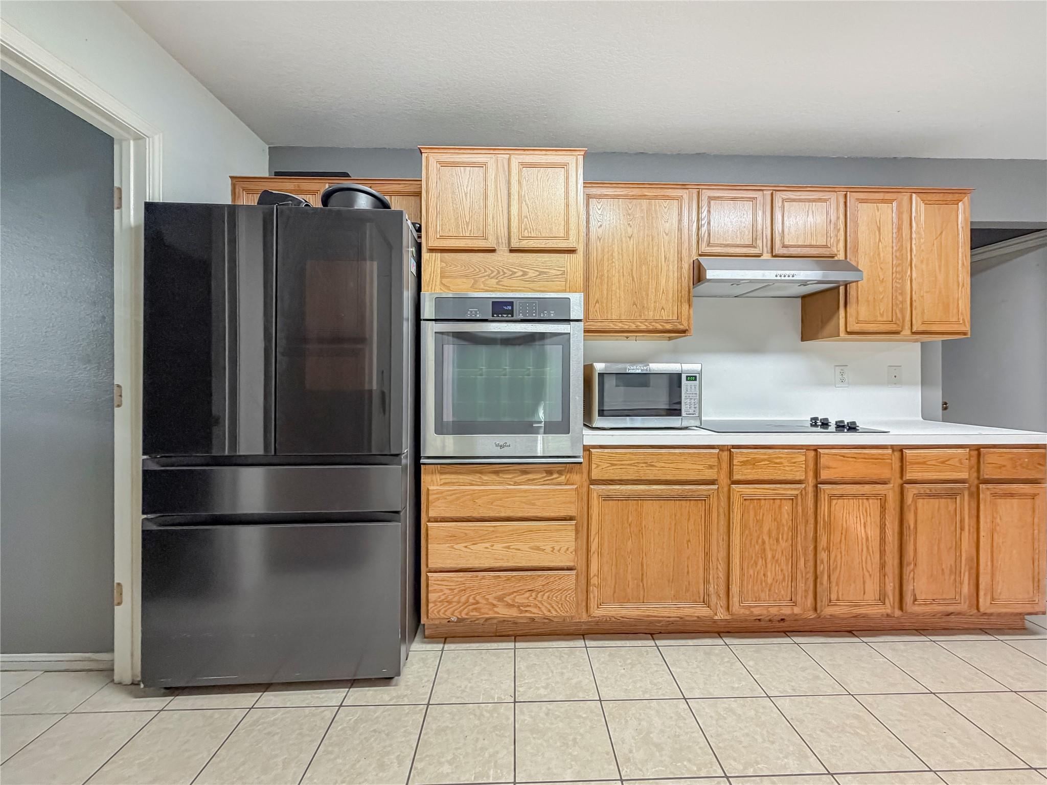 2741 Connie Dr, Canyon Lake, TX 78133