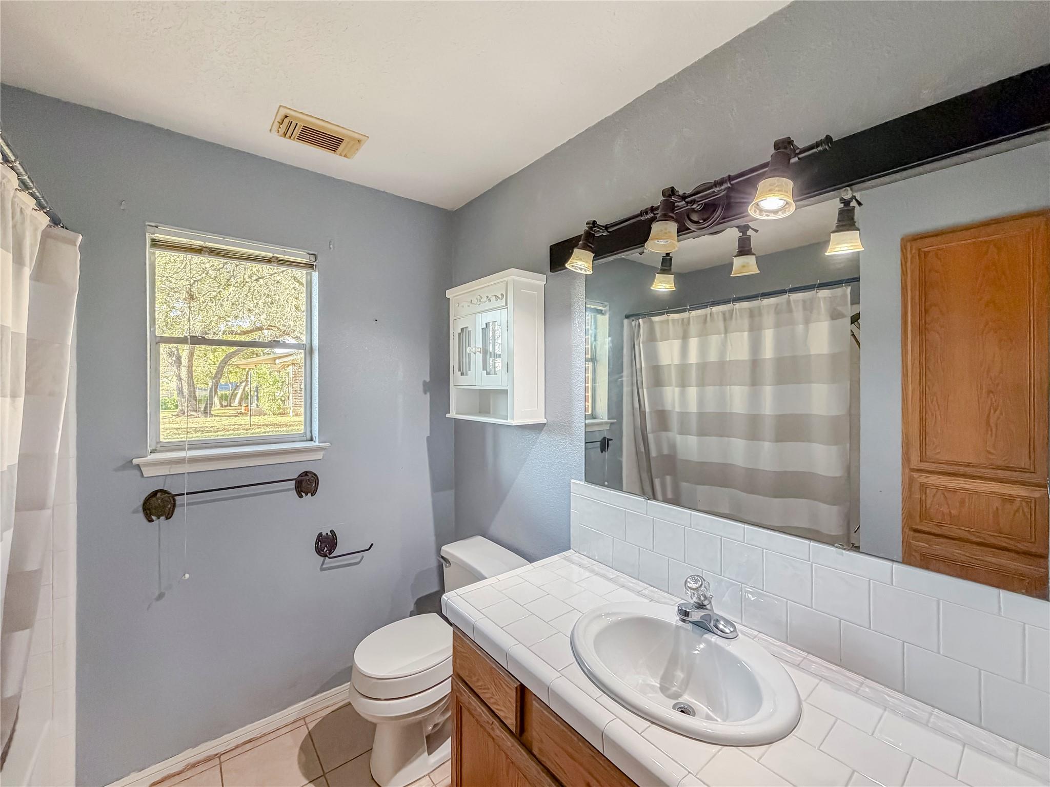 2741 Connie Dr, Canyon Lake, TX 78133