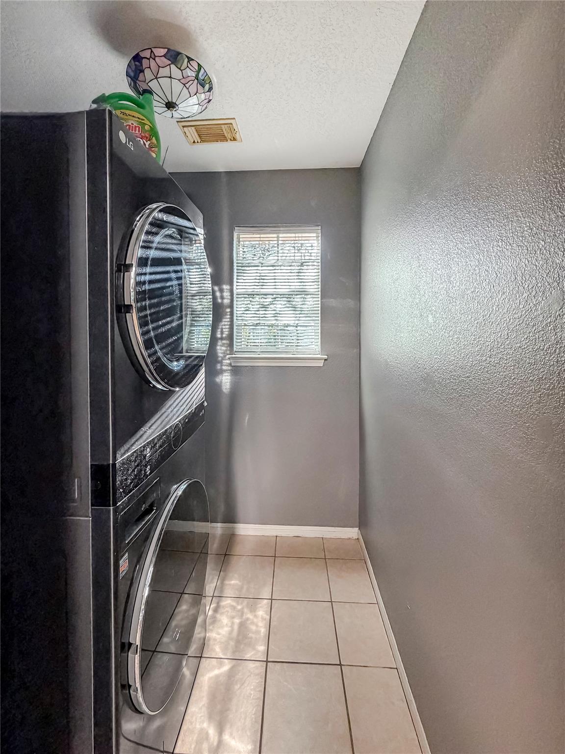 2741 Connie Dr, Canyon Lake, TX 78133