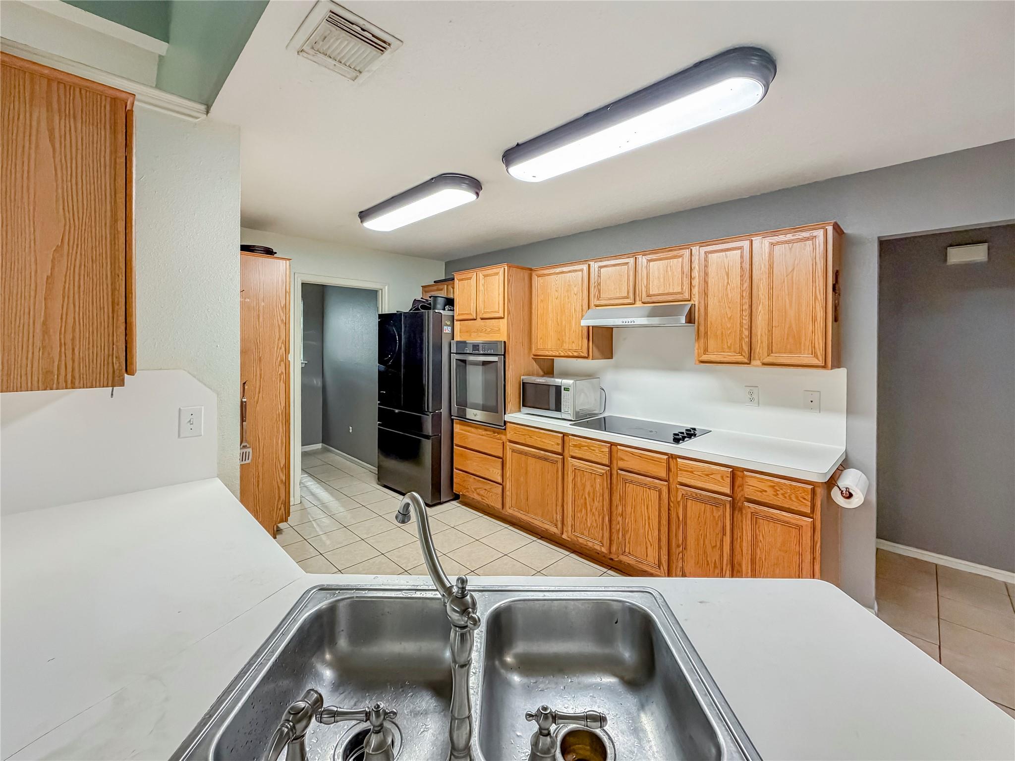 2741 Connie Dr, Canyon Lake, TX 78133