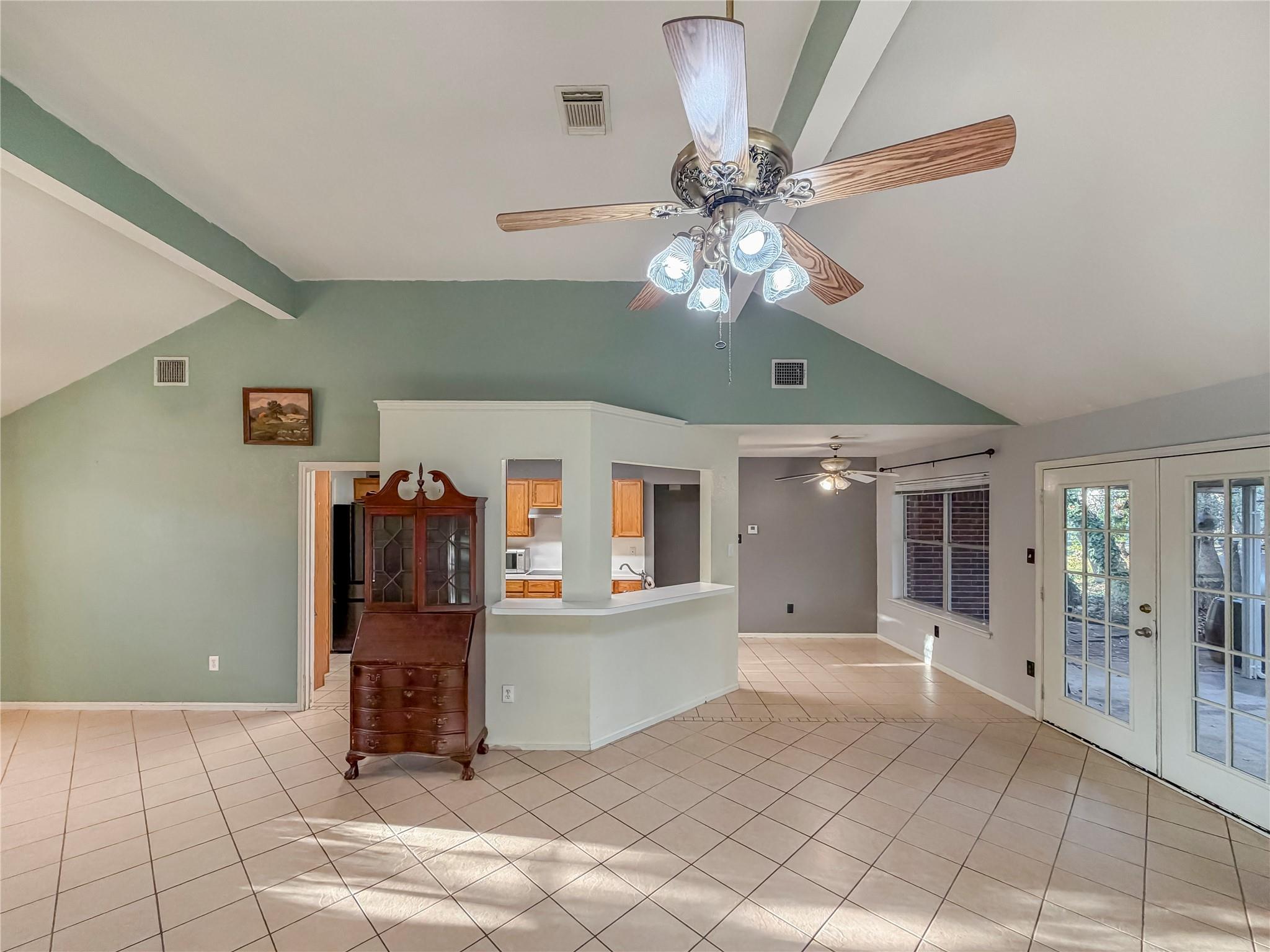 2741 Connie Dr, Canyon Lake, TX 78133