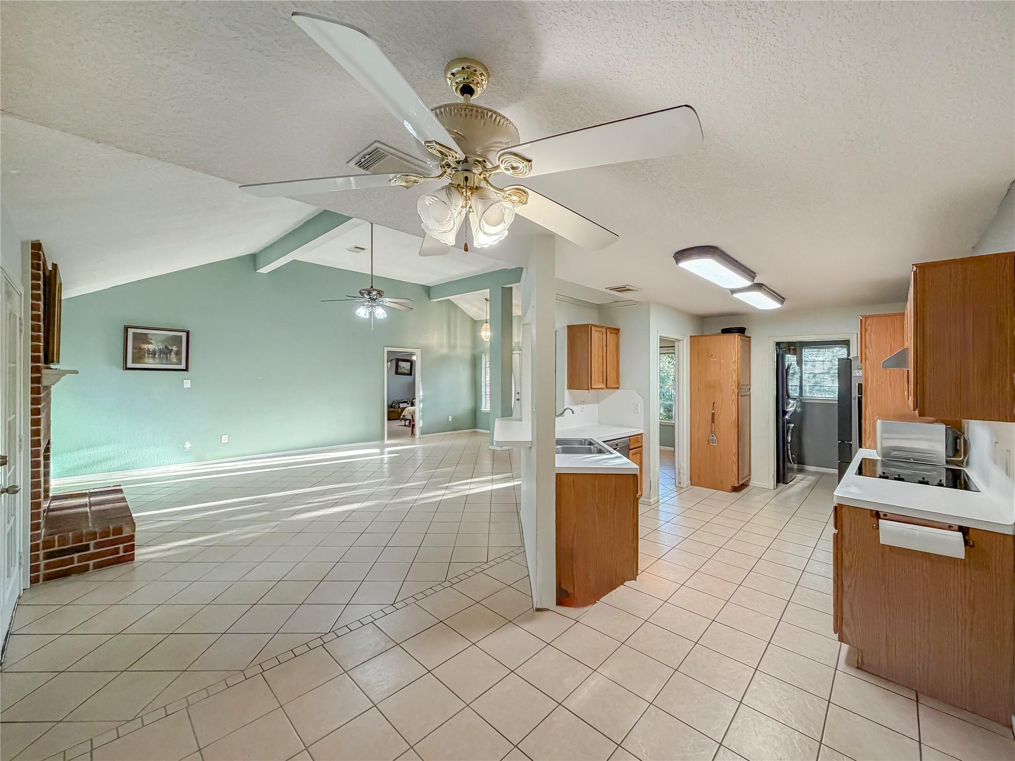 2741 Connie Dr, Canyon Lake, TX 78133