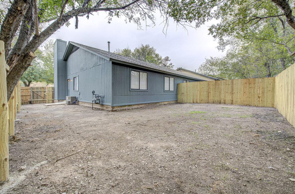 1306 BONNIE BRAE St # B, Austin, TX 78753