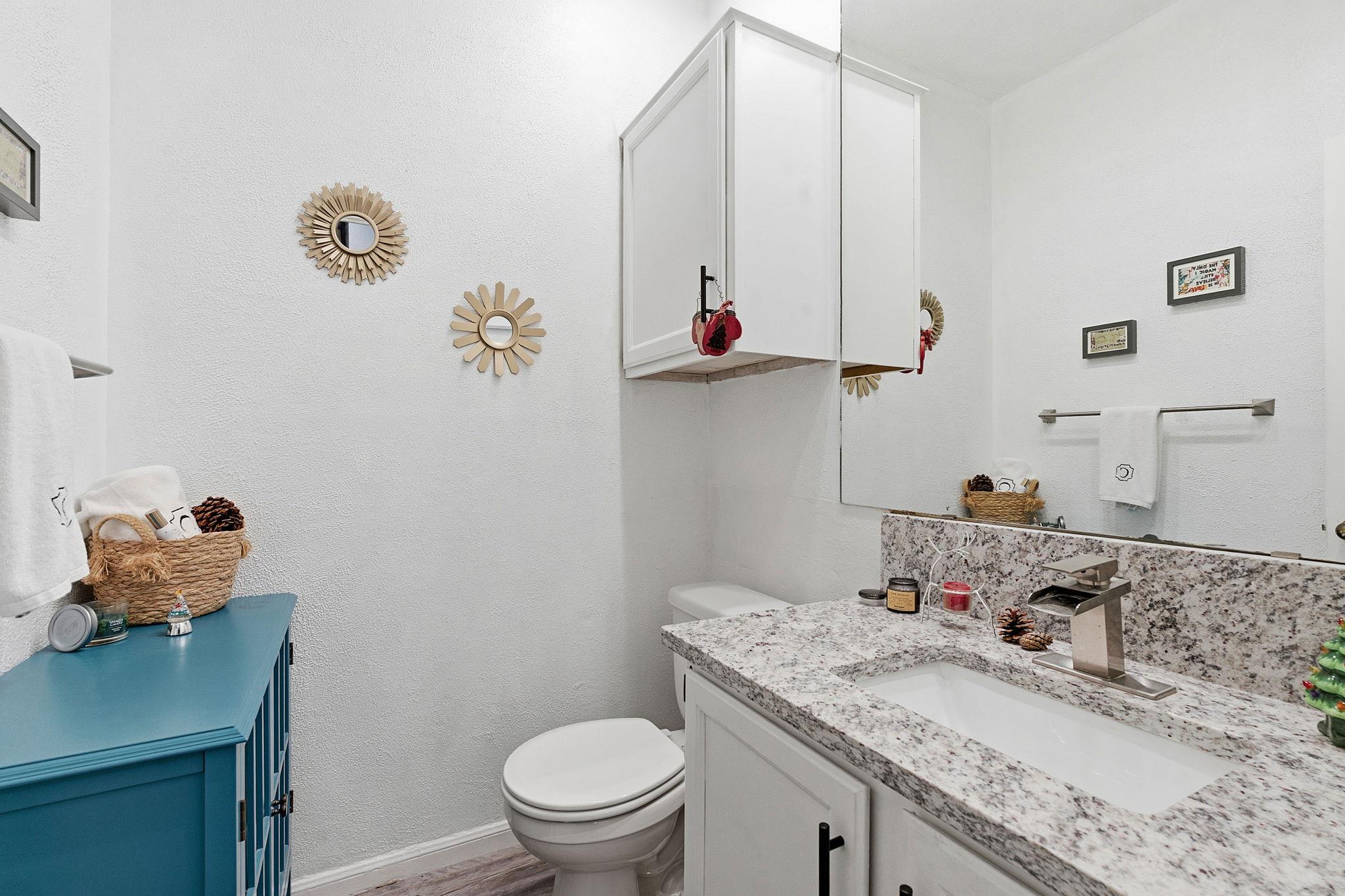 10819 Crown Colony Dr # 33, Austin, TX 78747