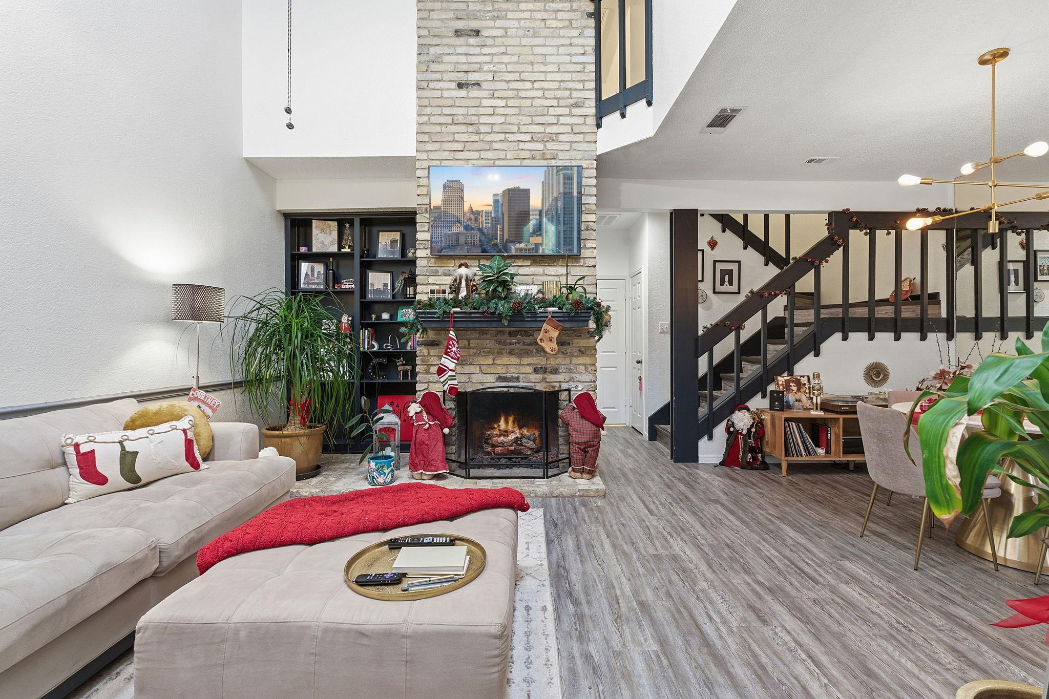 10819 Crown Colony Dr # 33, Austin, TX 78747