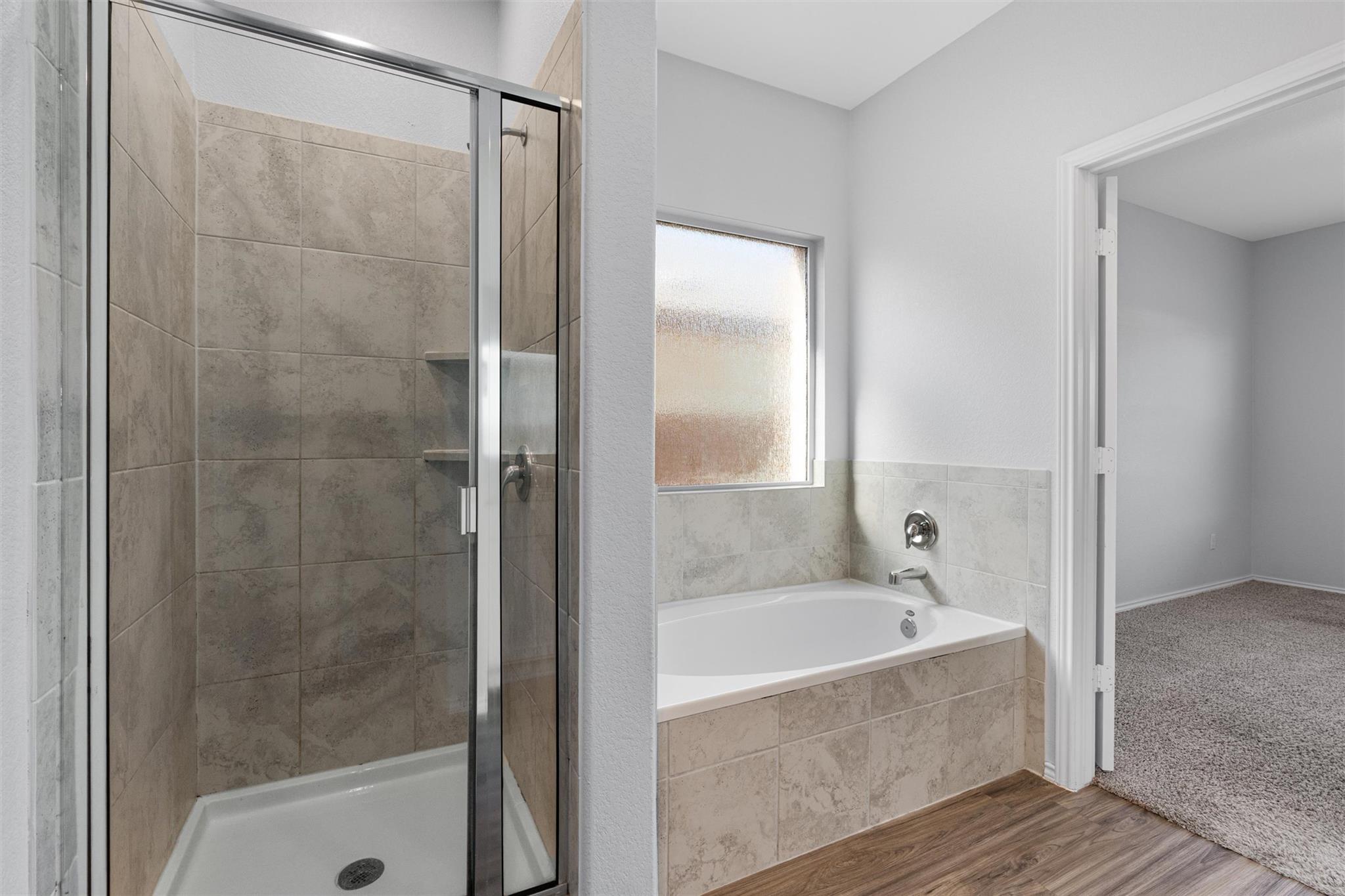 321 S Arnage Dr, Hutto, TX 78634