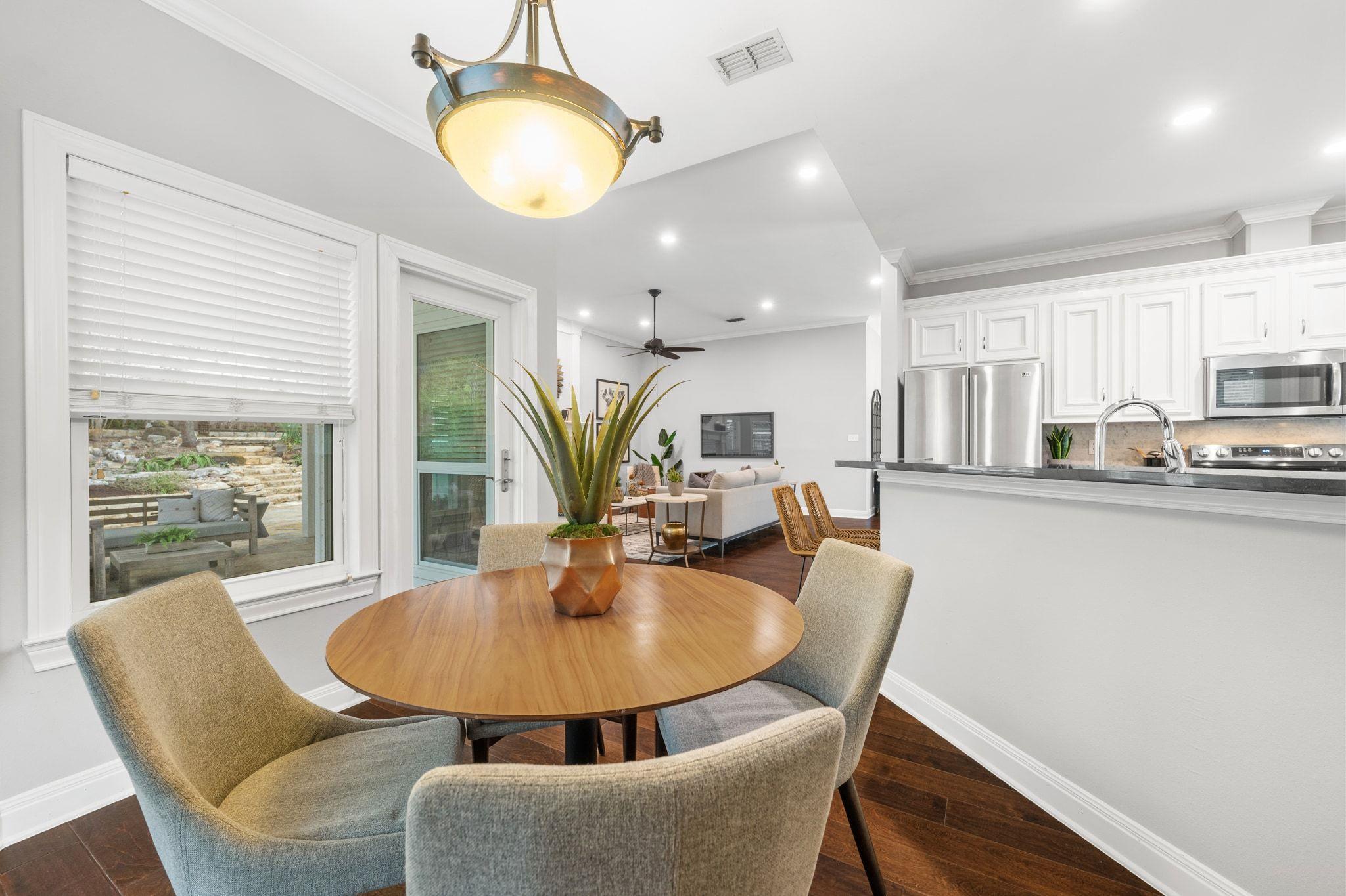 120 Copperleaf Rd, Lakeway, TX 78734