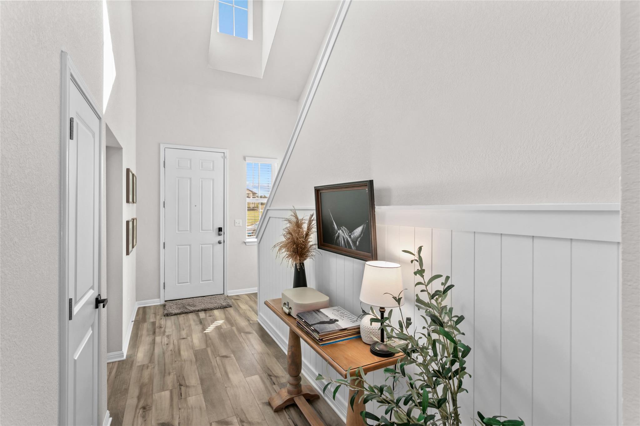 376 Lost Mine Peak Ln, Dripping Springs, TX 78620