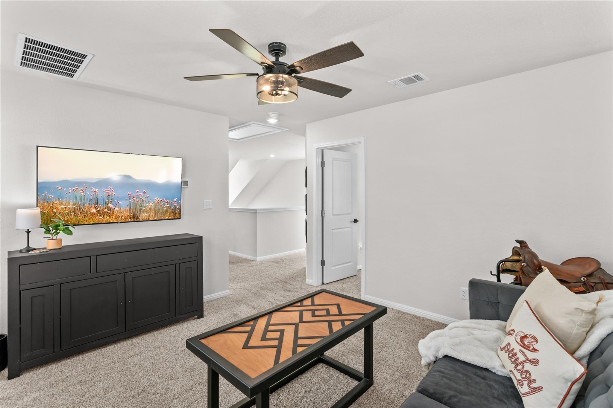 376 Lost Mine Peak Ln, Dripping Springs, TX 78620