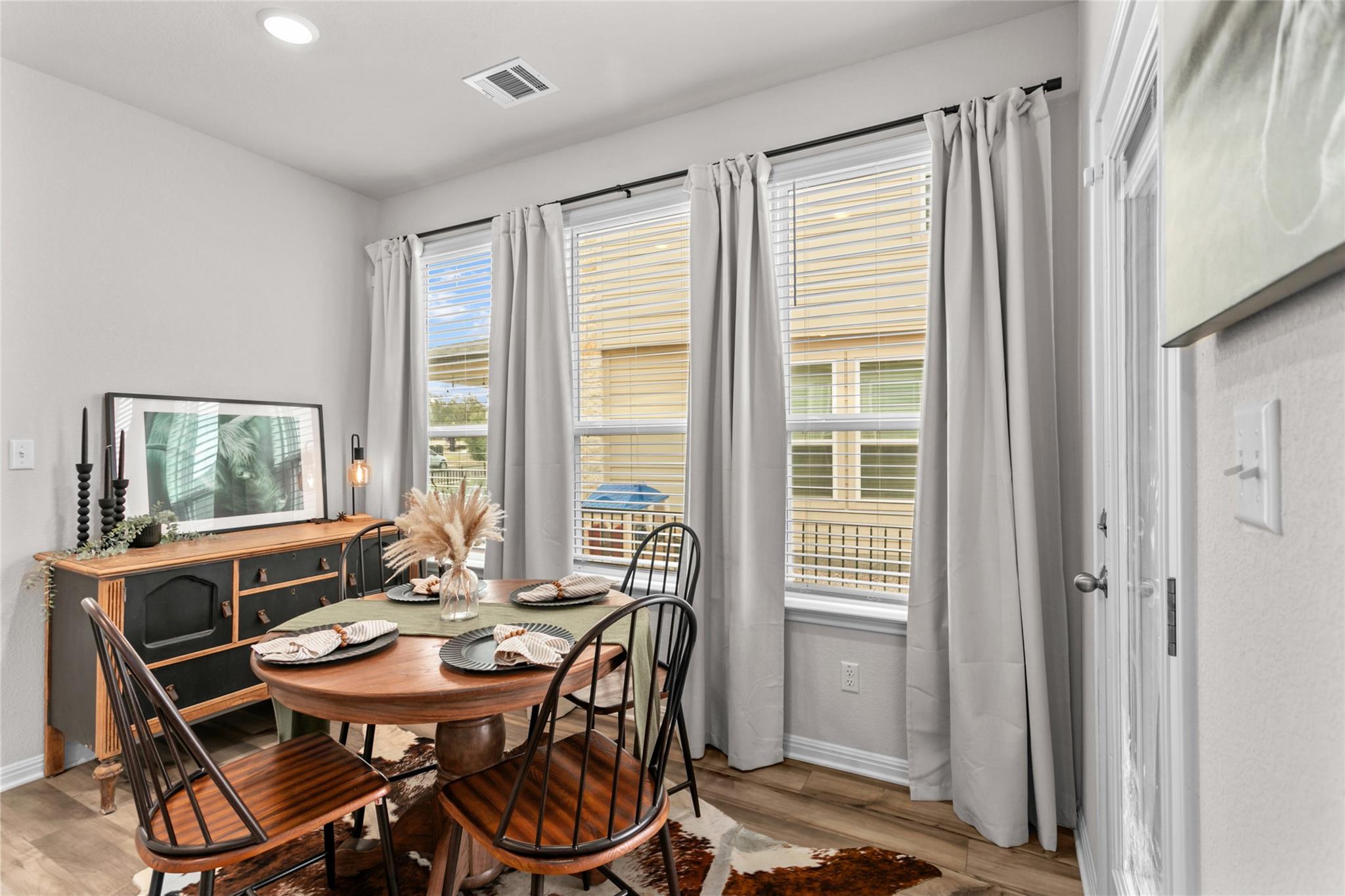 376 Lost Mine Peak Ln, Dripping Springs, TX 78620