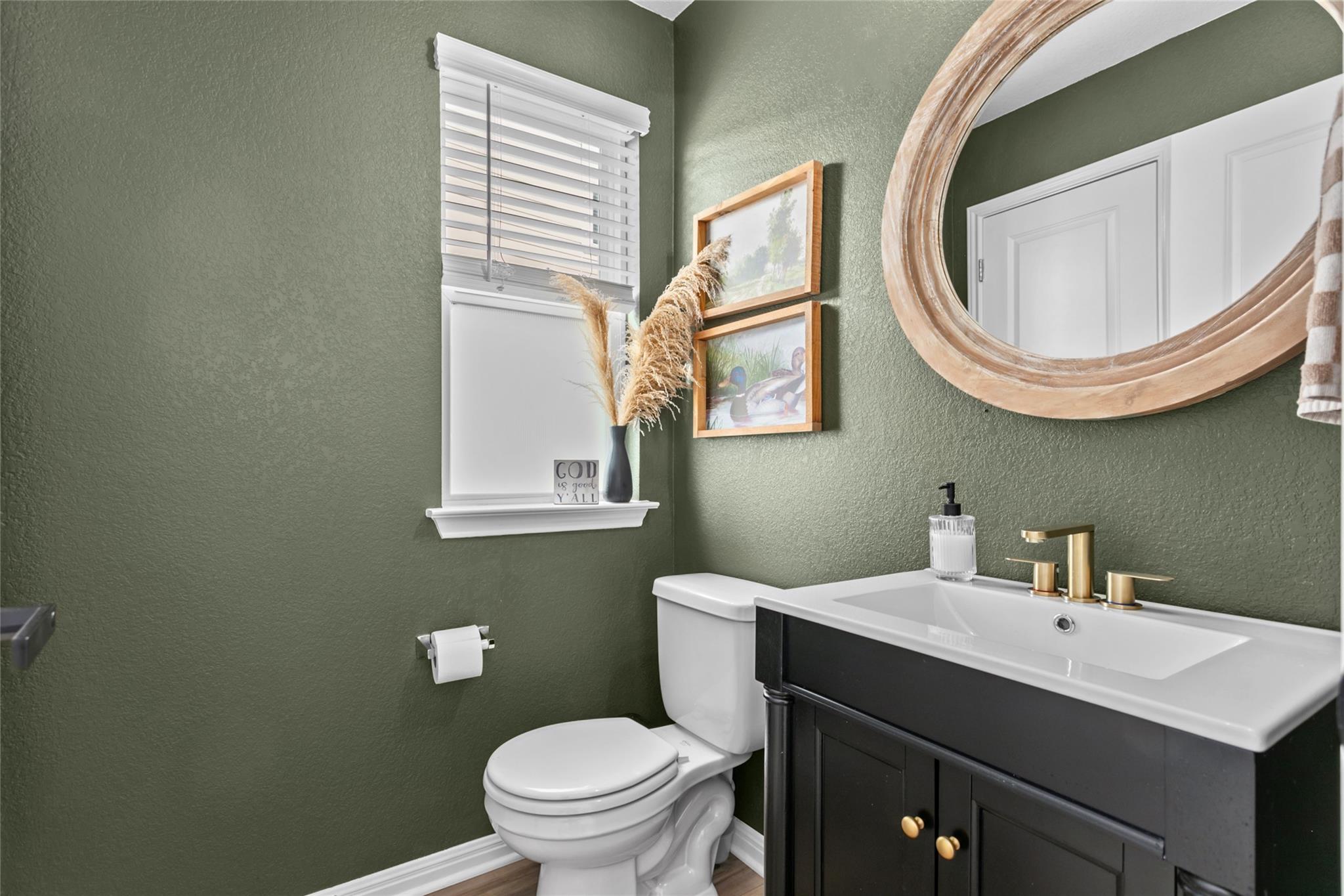 376 Lost Mine Peak Ln, Dripping Springs, TX 78620