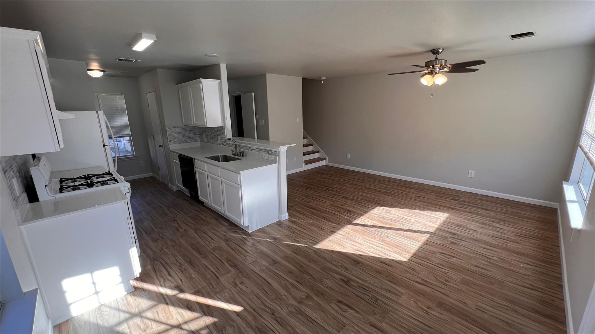 2865 Southampton Way # B, Round Rock, TX 78664