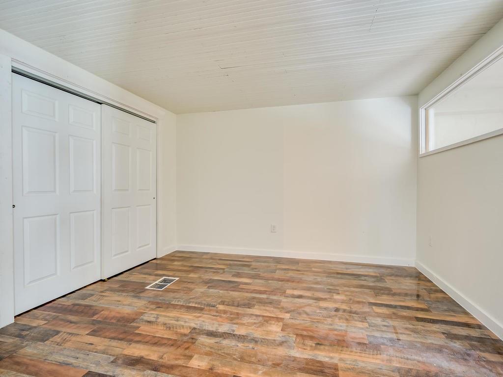 110 S MAIN St # 204, Elgin, TX 78621