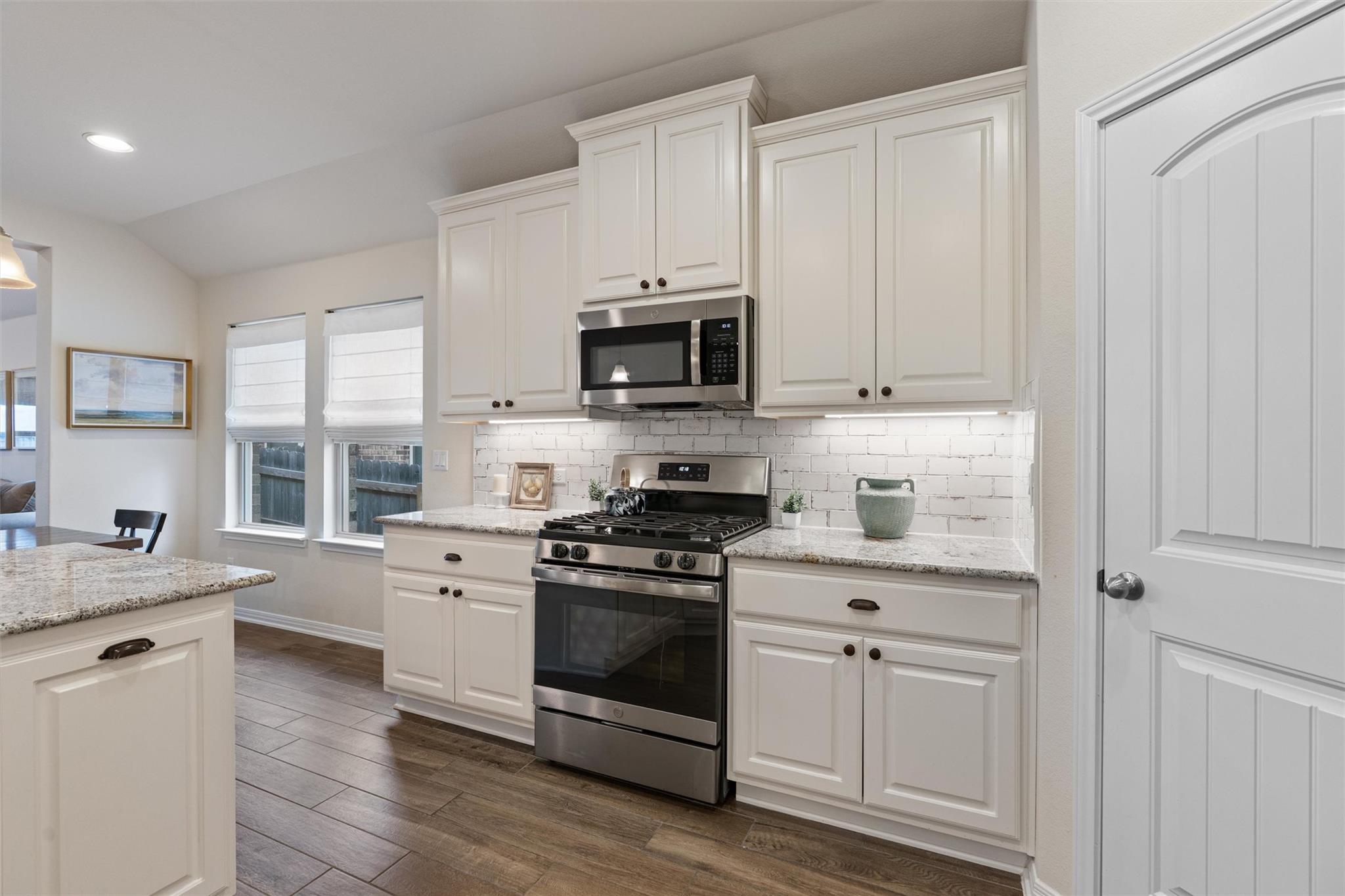 553 Blue Oak Blvd, San Marcos, TX 78666