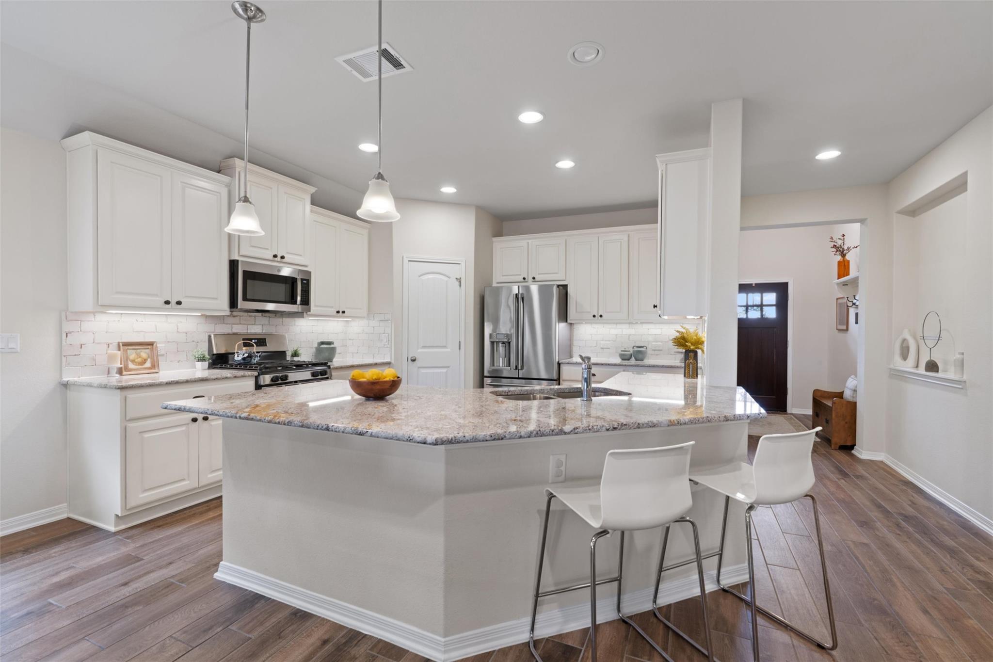 553 Blue Oak Blvd, San Marcos, TX 78666