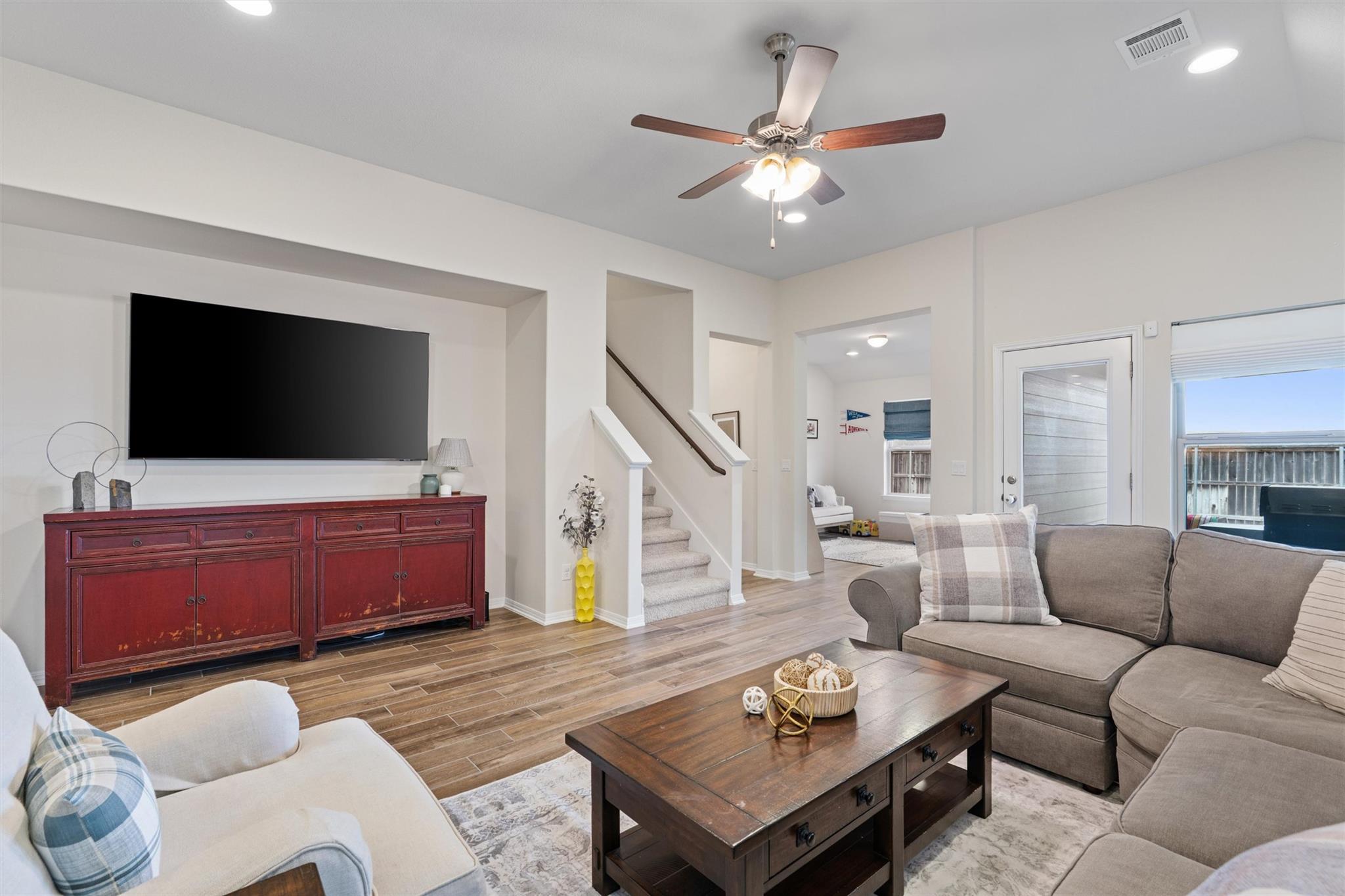 553 Blue Oak Blvd, San Marcos, TX 78666