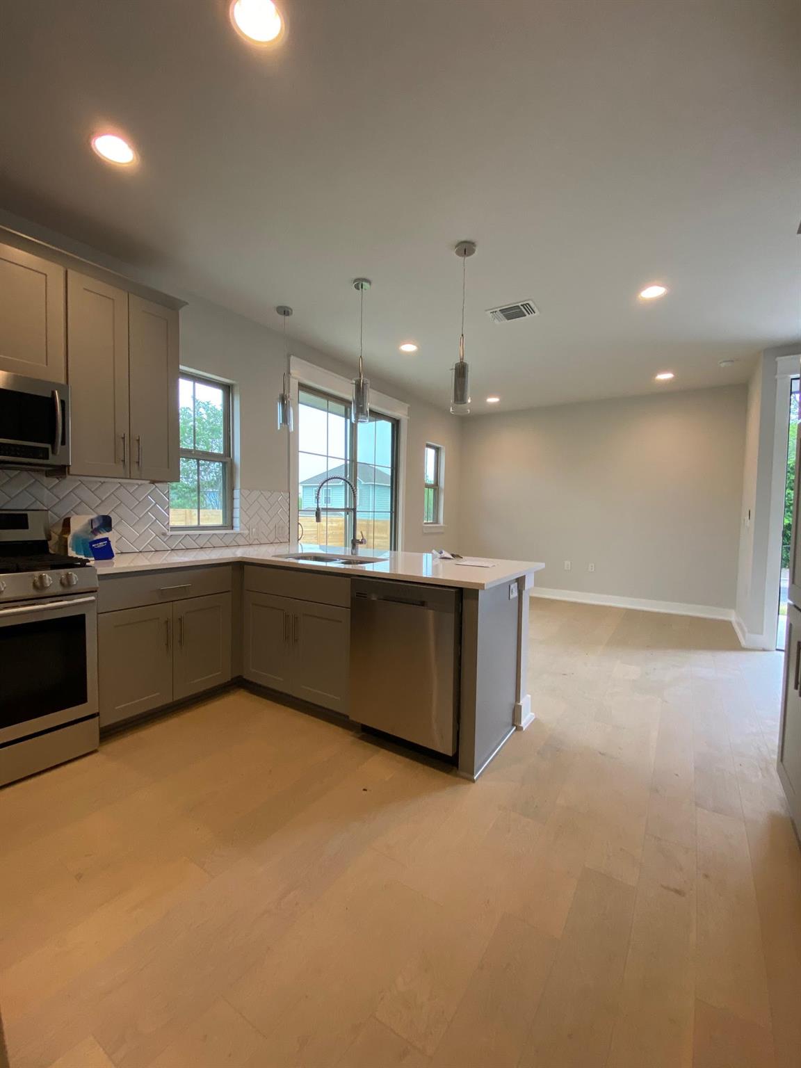 6920 Bethune Ave # 3, Austin, TX 78752