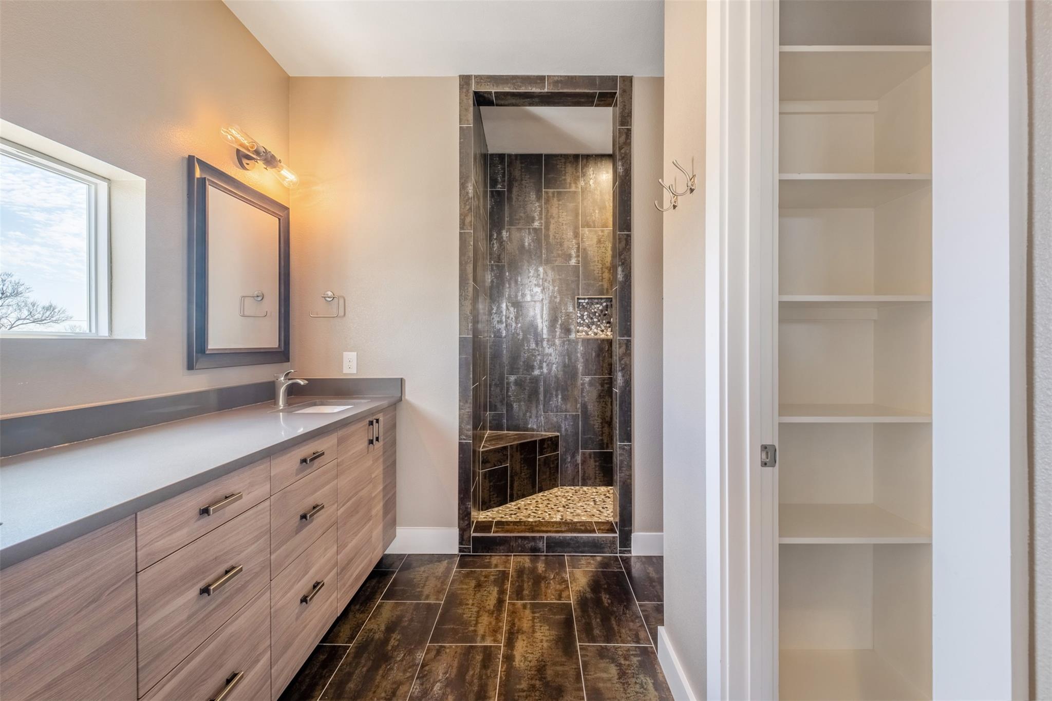 4707 Leslie Ave # A, Austin, TX 78721