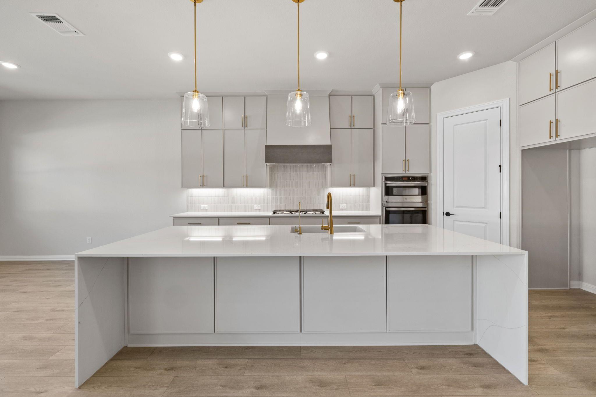 7616 Montage Dr, Austin, TX 78738